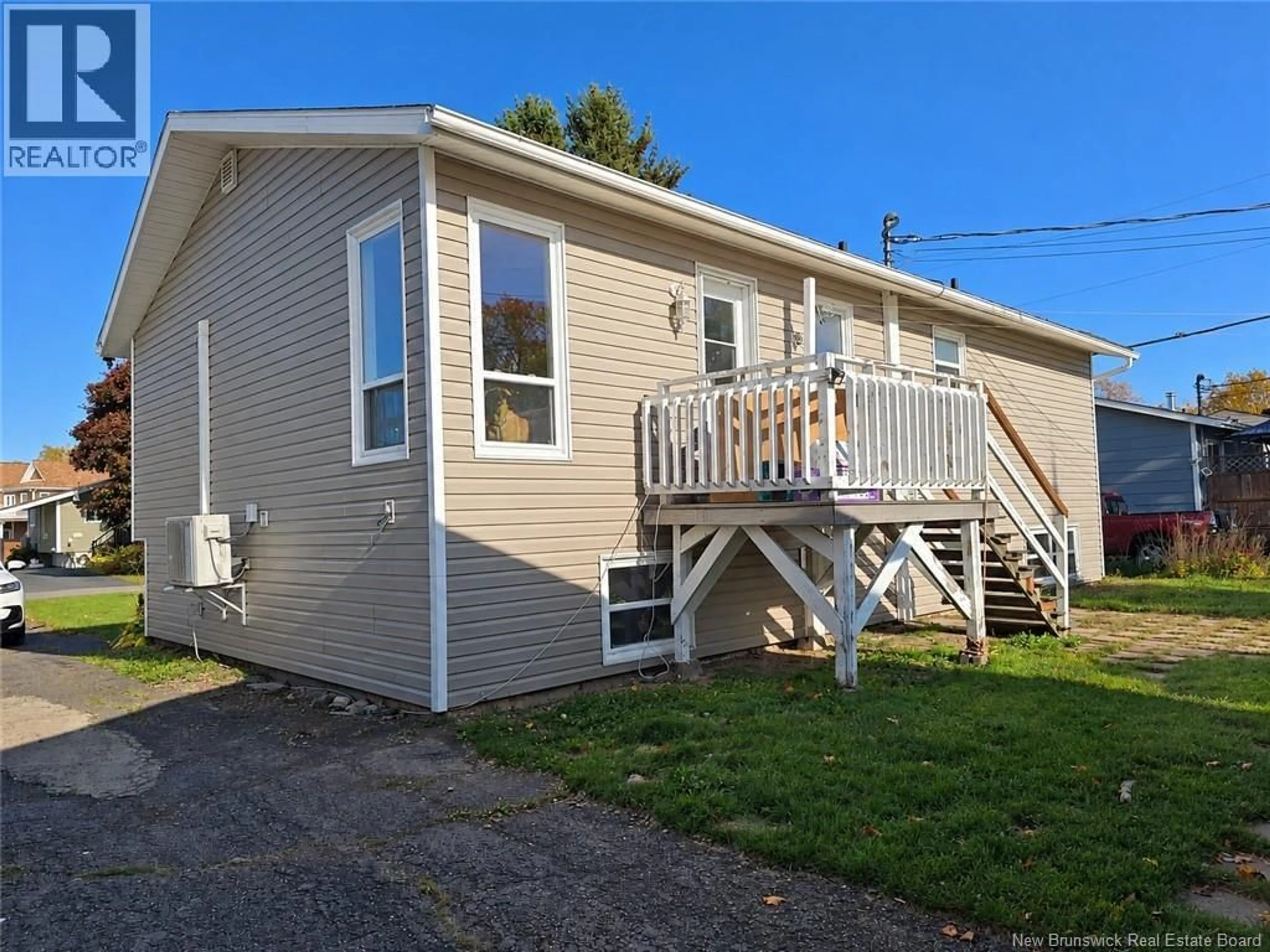 Home with vinyl exterior material, unknown for 1615 ALEXANDER, Bathurst New Brunswick E2A3R3