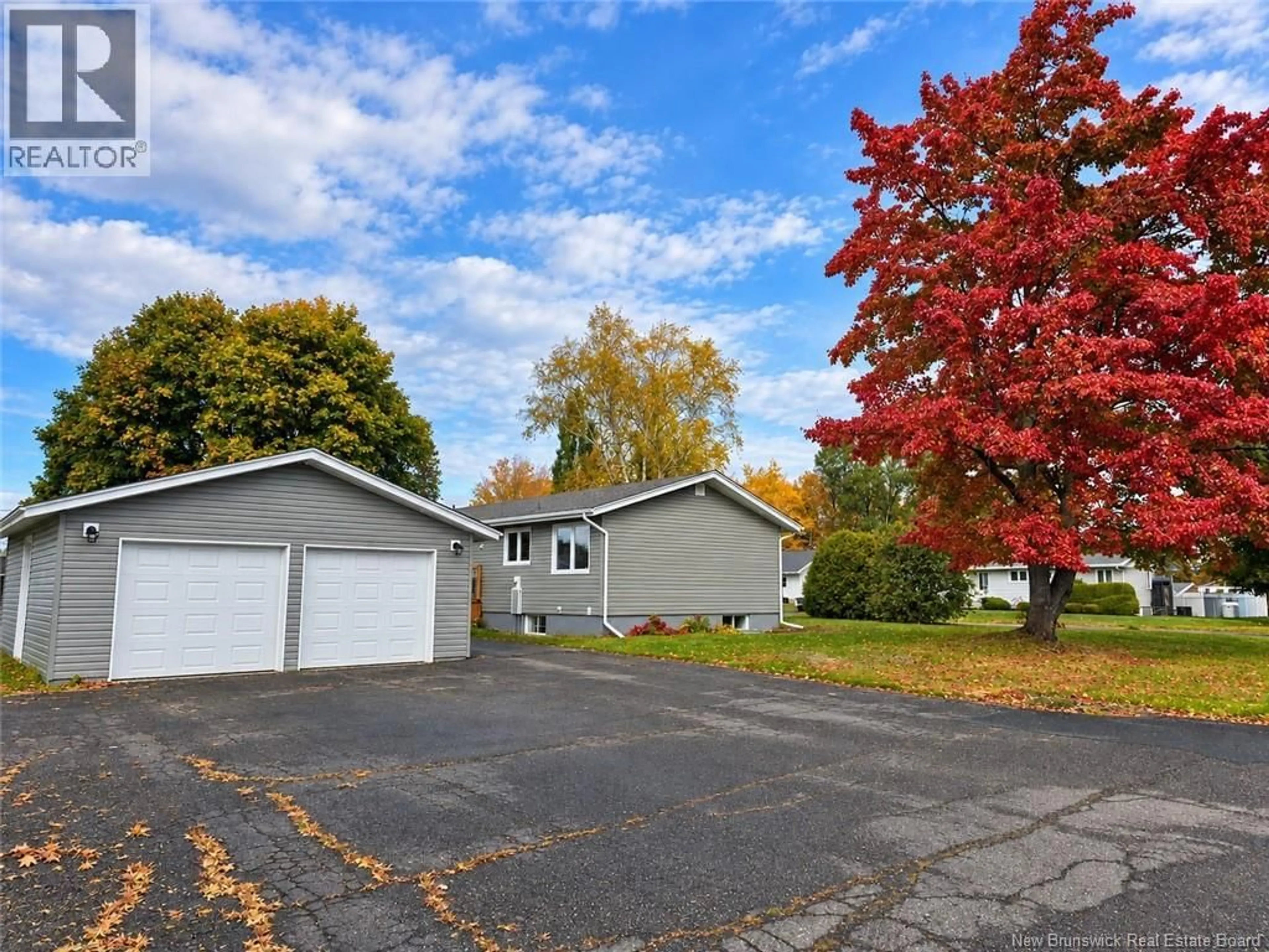 Unknown for 1211 WHELTON, Bathurst New Brunswick E2A3S7