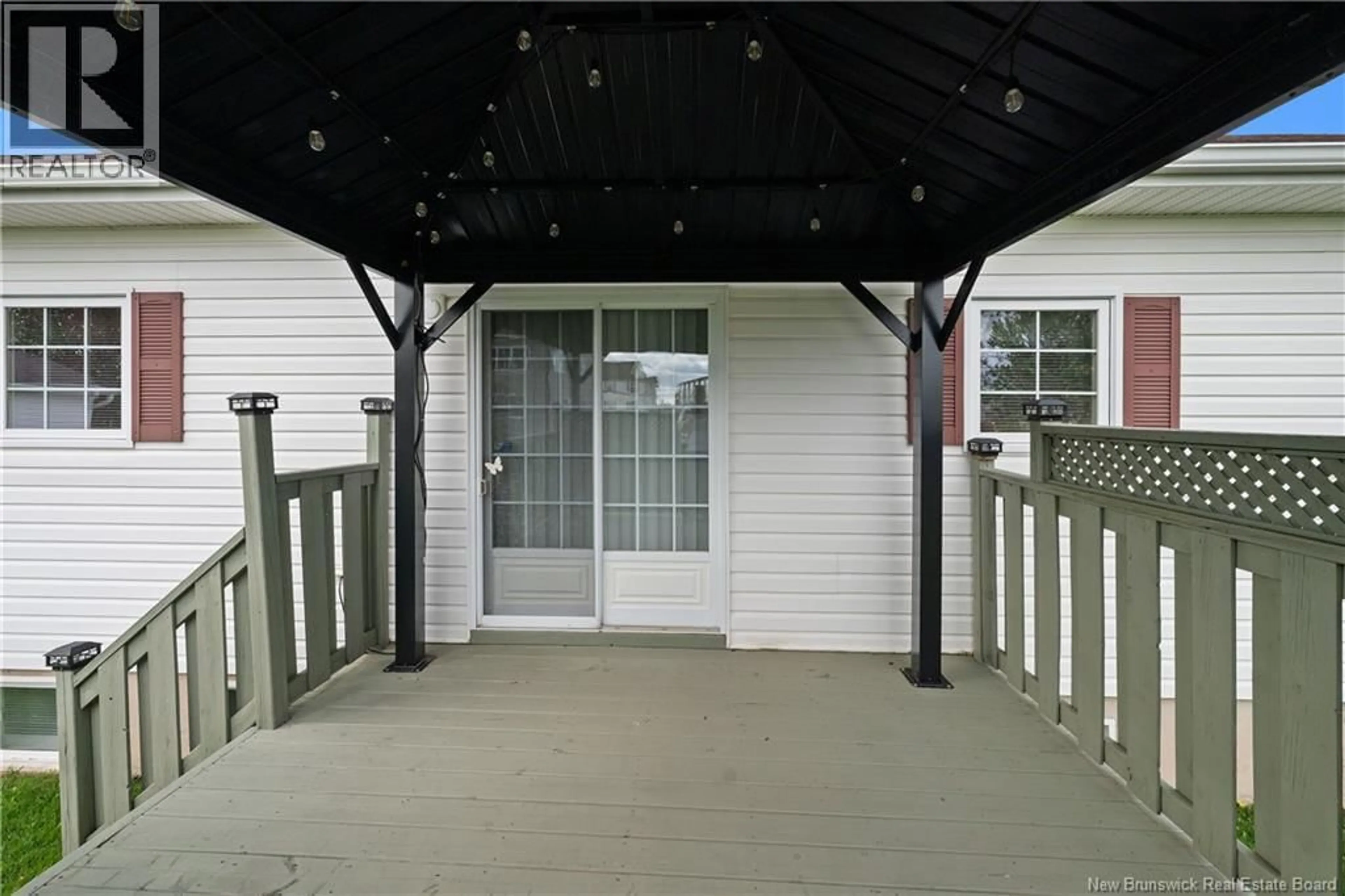 Patio, unknown for 99 FAIRVIEW KNOLL DRIVE, Moncton New Brunswick E1A6L2