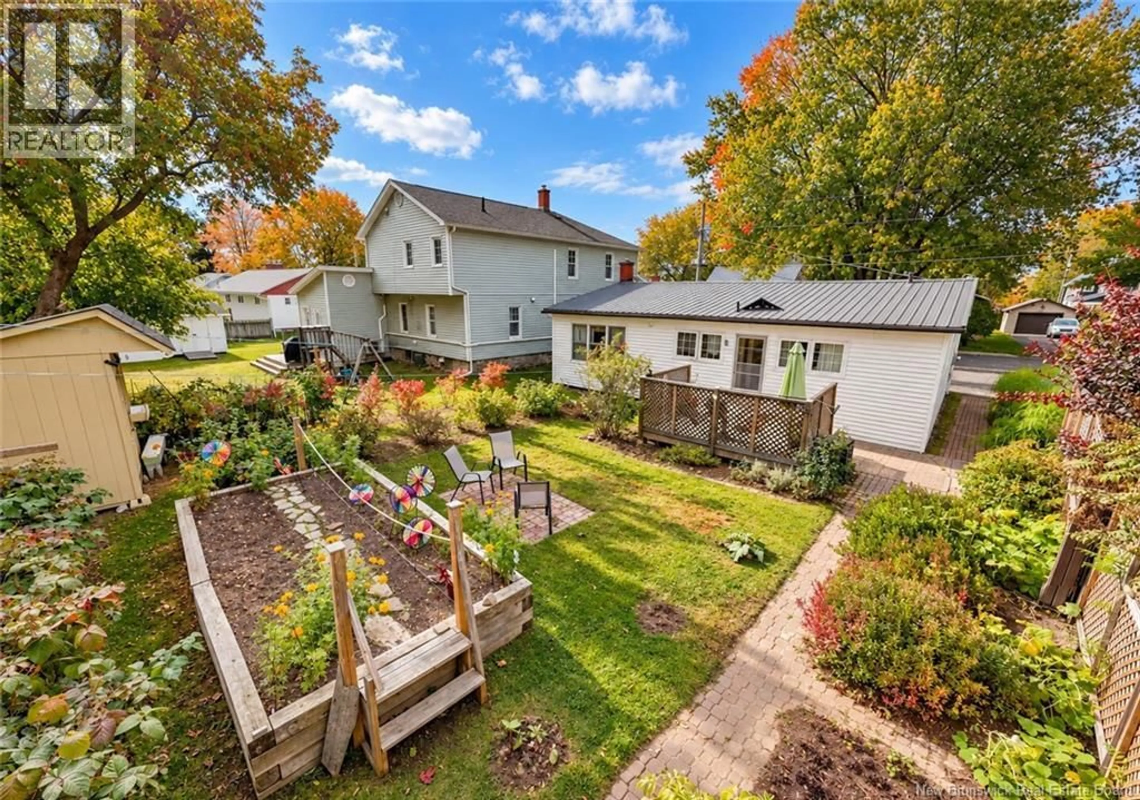 A pic from outside/outdoor area/front of a property/back of a property/a pic from drone, street for 761 BYNG STREET, Fredericton New Brunswick E3A3H5