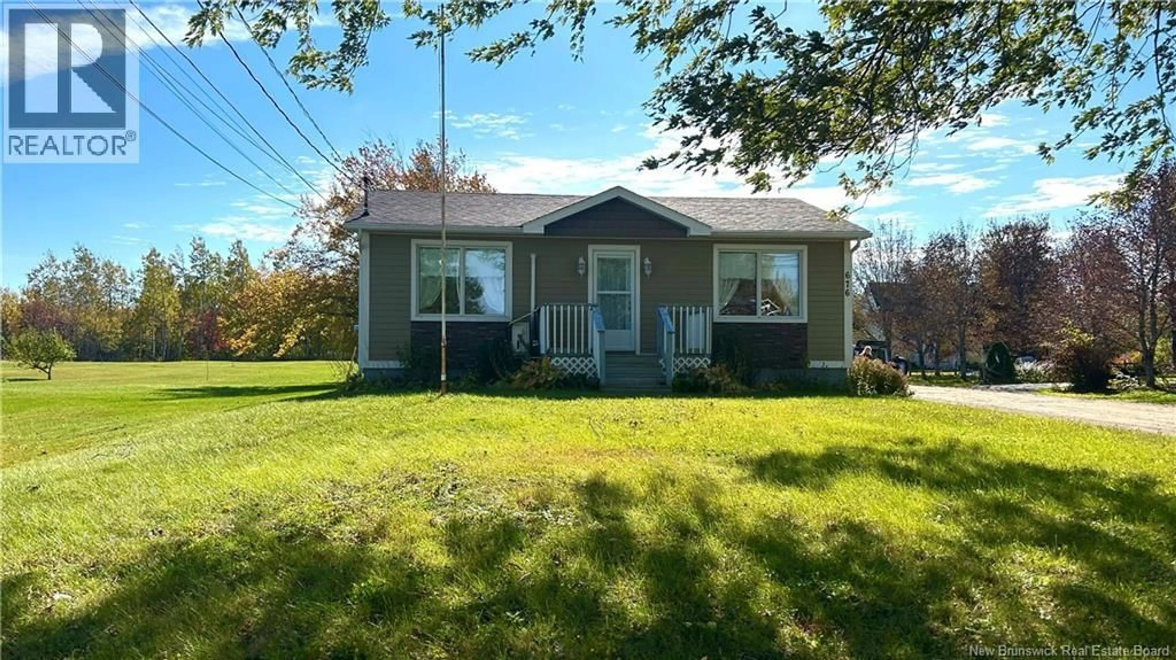 Home with vinyl exterior material, street for 676 ST-PIERRE BOULEVARD, Caraquet New Brunswick E1W1A1
