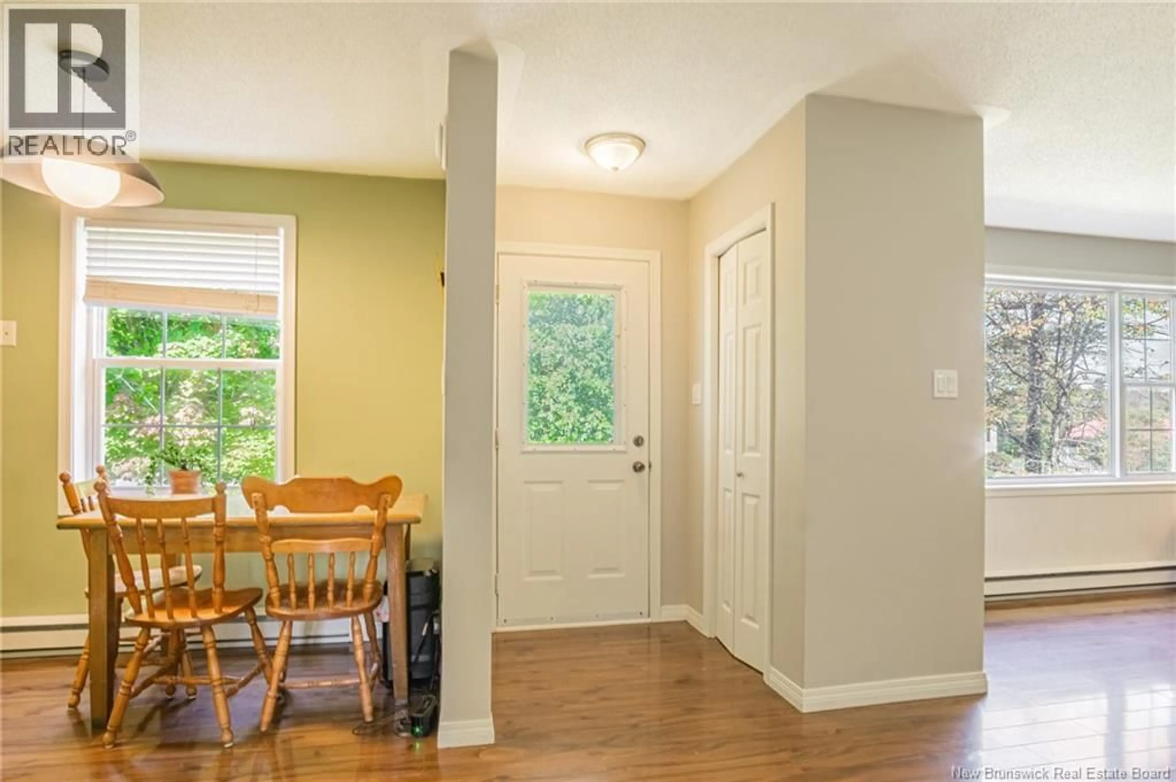 Indoor entryway for 9 DUNN AVENUE, Saint Andrews New Brunswick E5B3V4