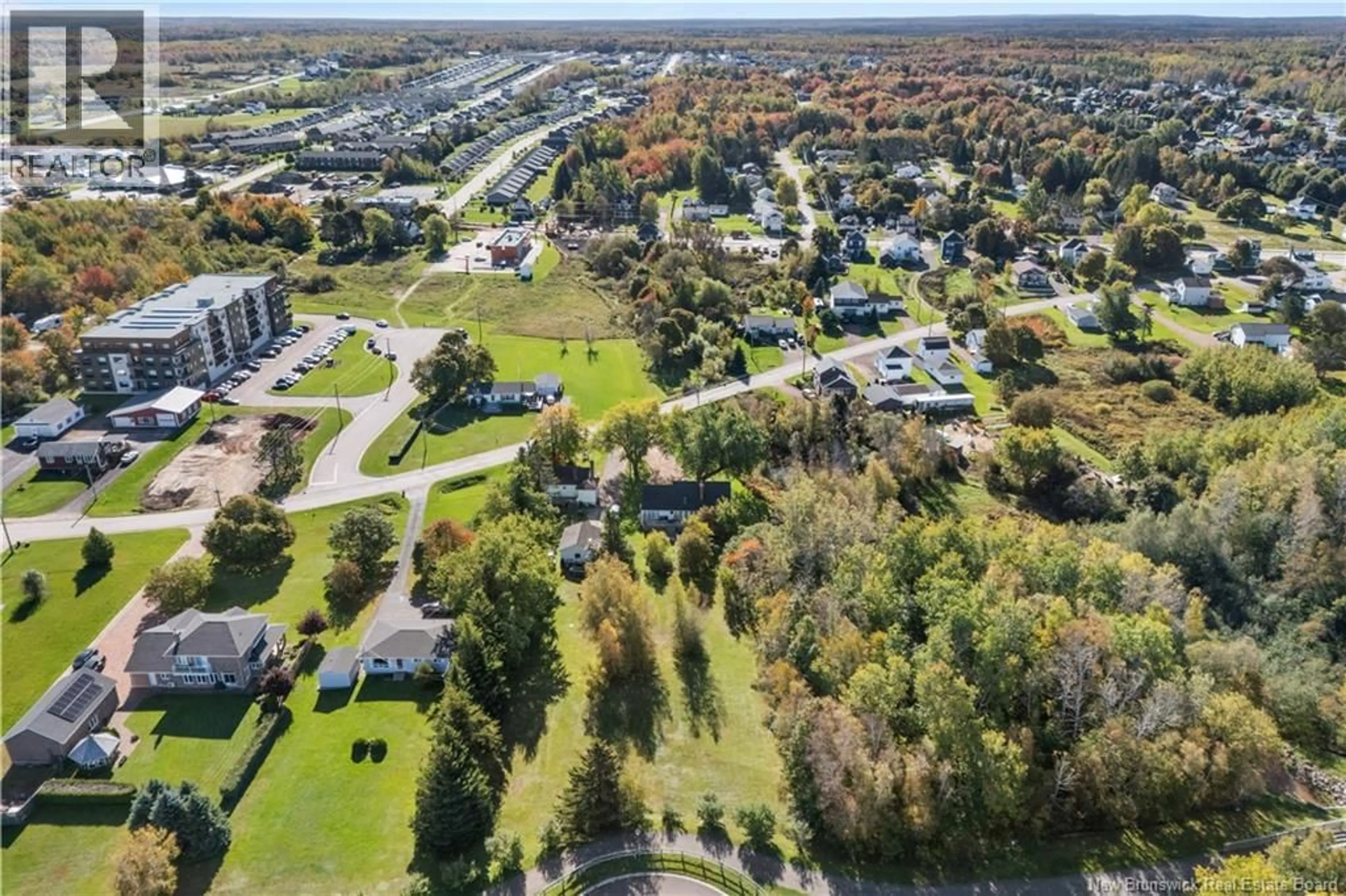 A pic from outside/outdoor area/front of a property/back of a property/a pic from drone, unknown for 464 GREENWOOD, Shediac New Brunswick E4P1V6
