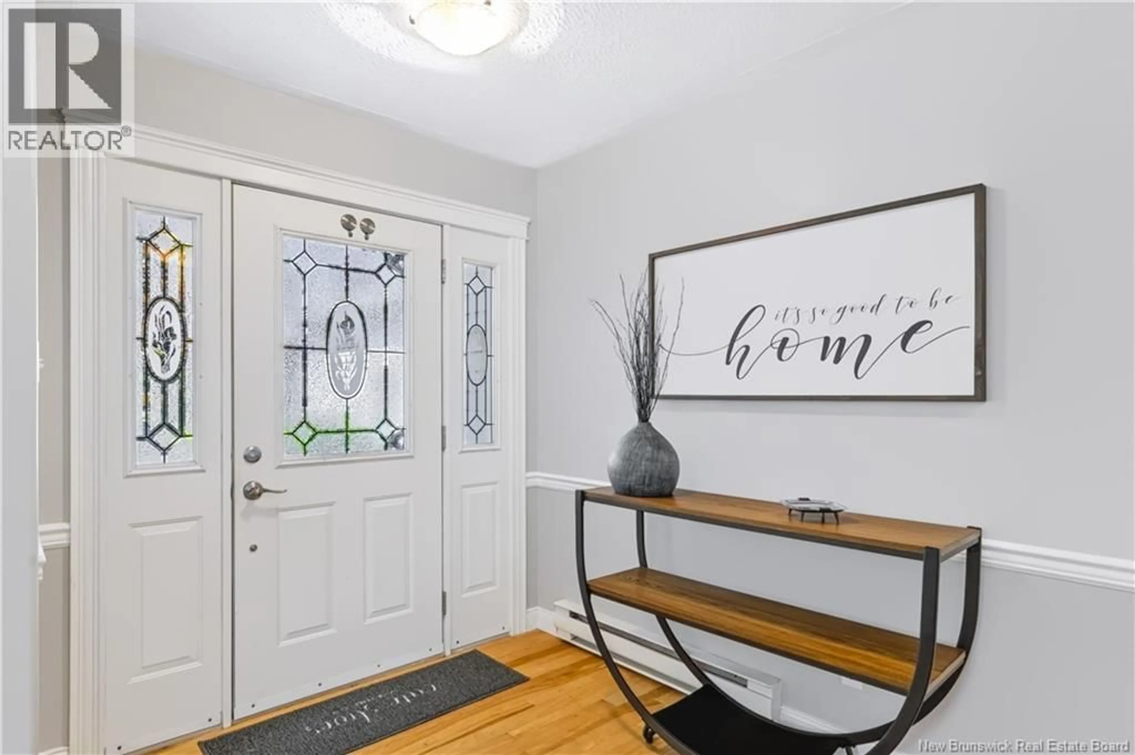 Indoor entryway for 27 MIRO COURT, Fredericton New Brunswick E3A9S8
