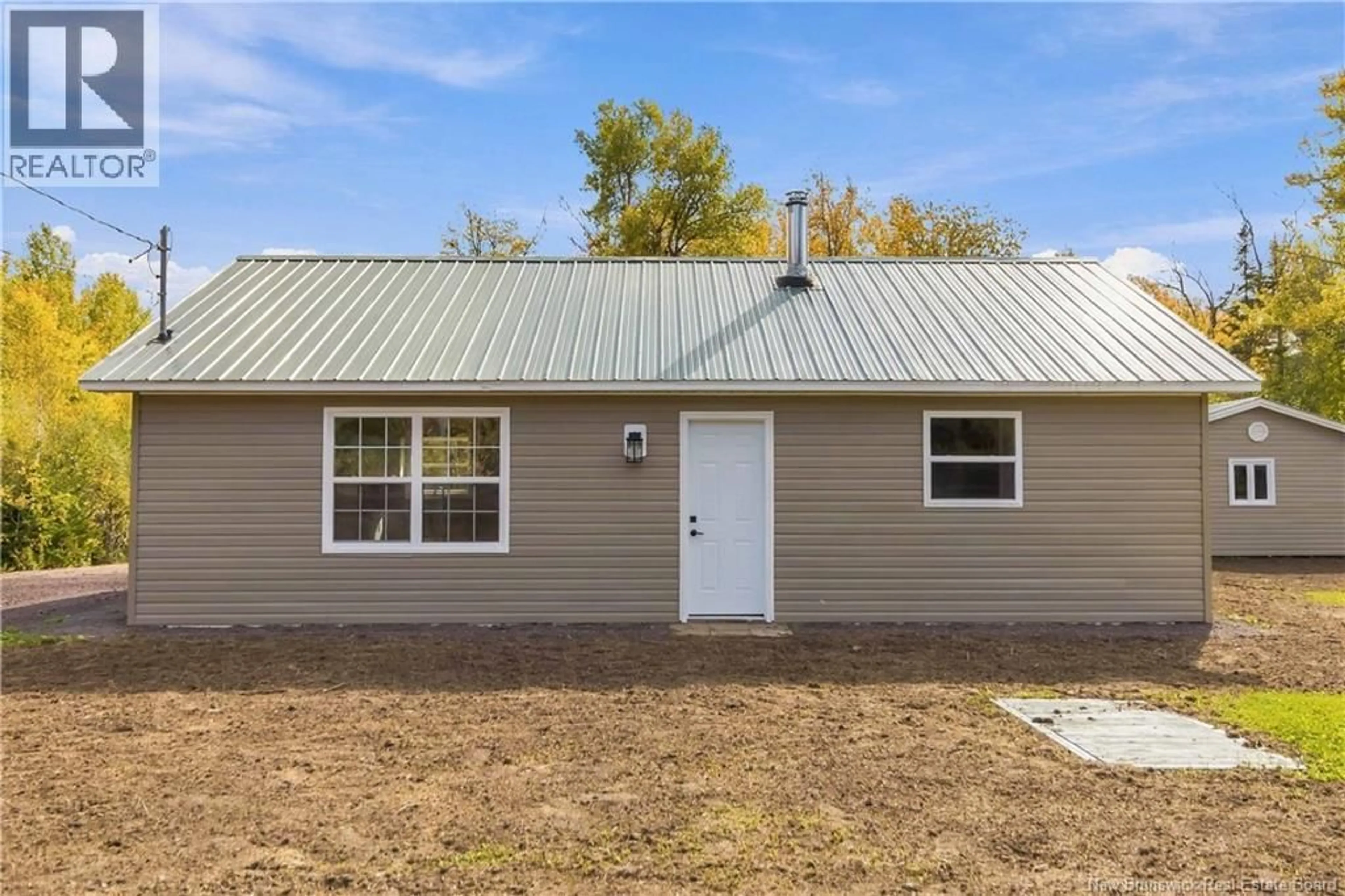 Home with vinyl exterior material, building for 257 MACDOUGALL, MacDougall Settlement New Brunswick E1H3G4