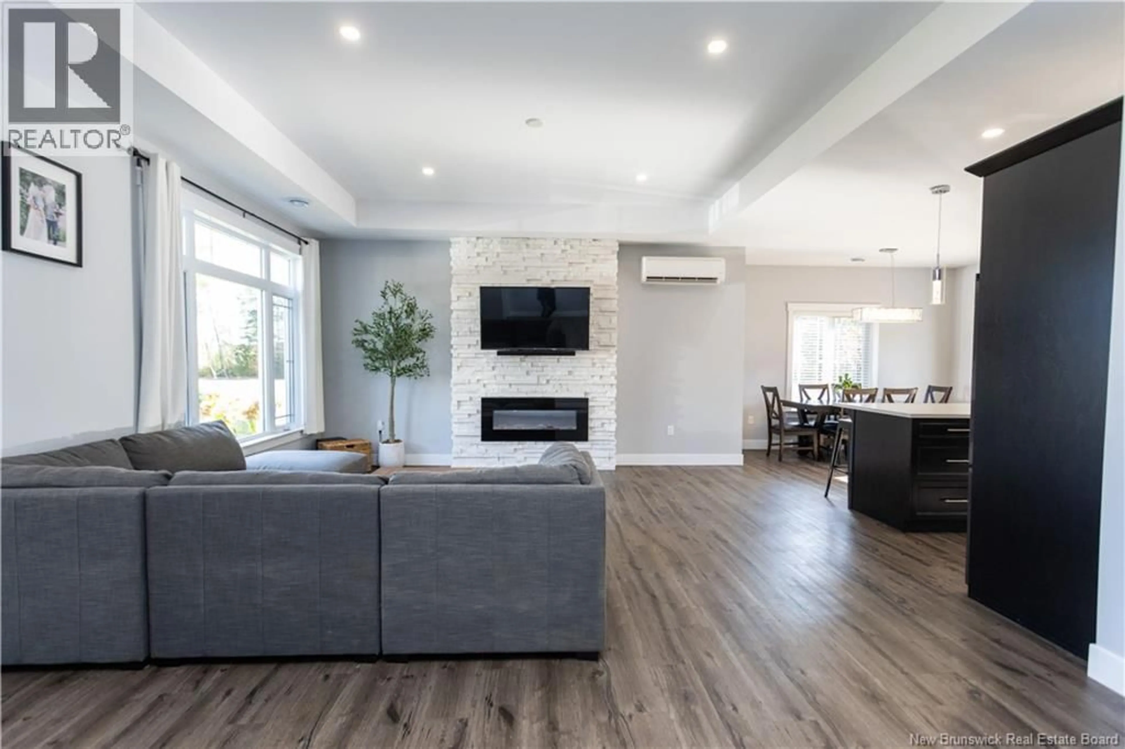 Living room with furniture, wood/laminate floor for 1275 ROUTE 636, Harvey New Brunswick E6K3G9