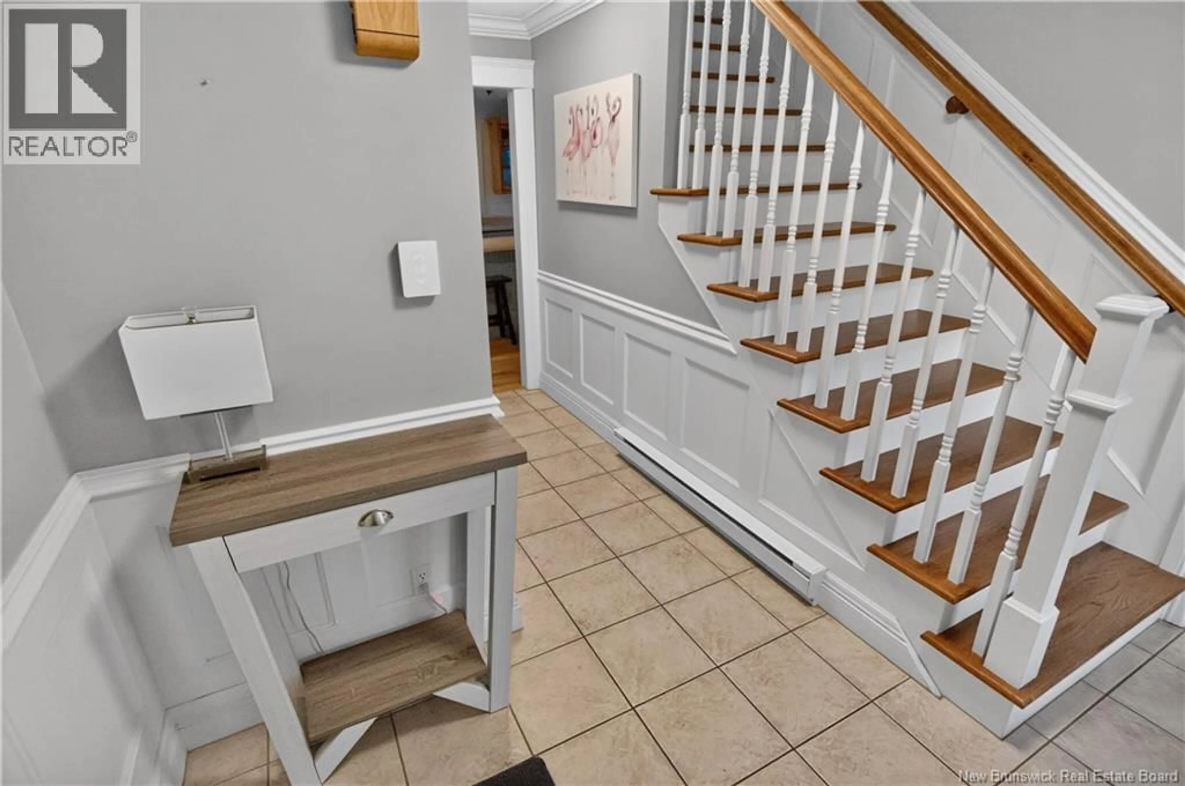 Indoor entryway for 203 TWIN OAKS DRIVE, Moncton New Brunswick E1G4W4