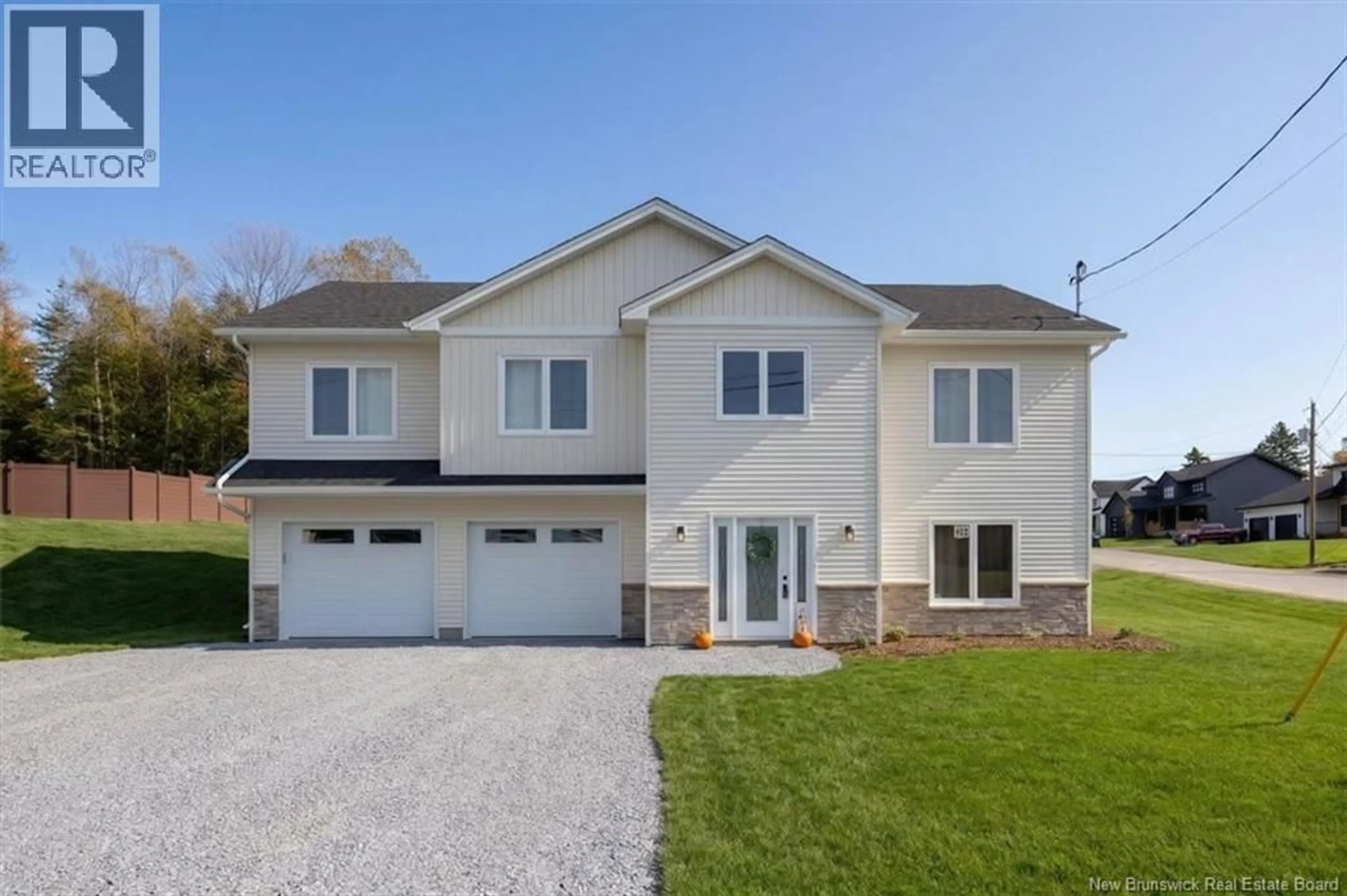 Home with vinyl exterior material, street for 141 MONTANA DRIVE, Quispamsis New Brunswick E2E0W1
