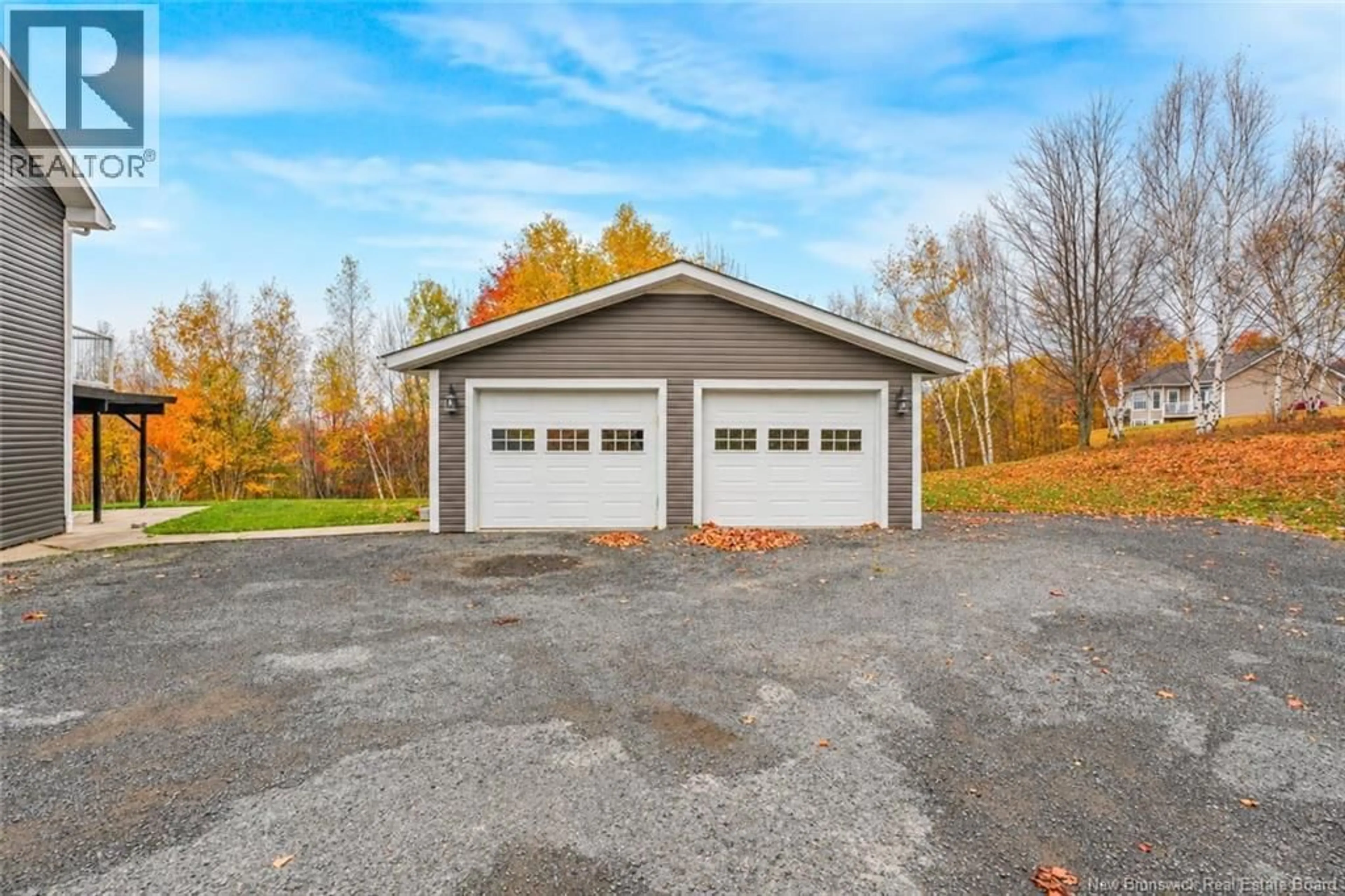 Indoor garage for 35 BRAUN STREET, Grafton New Brunswick E7N2Z9