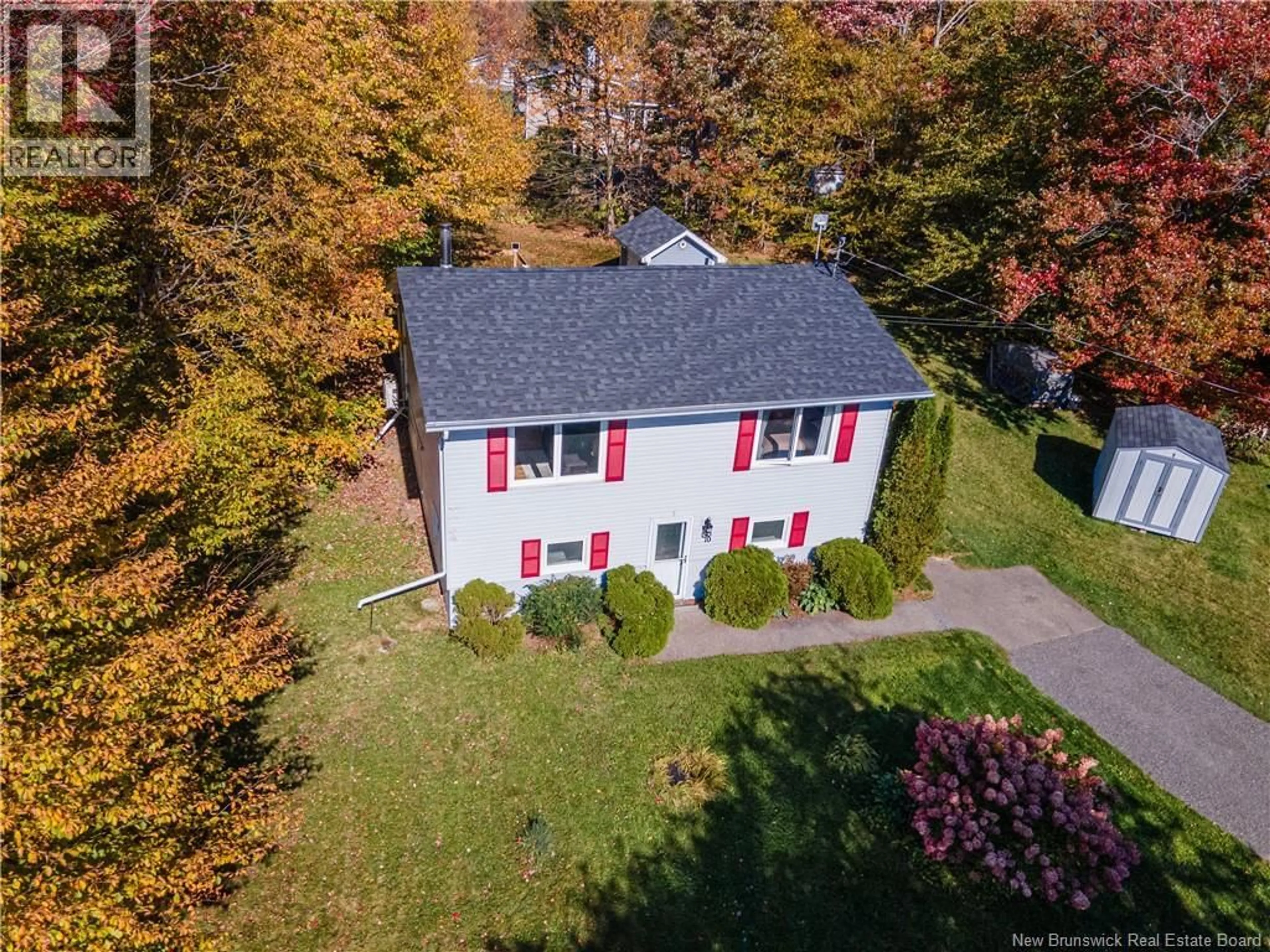 A pic from outside/outdoor area/front of a property/back of a property/a pic from drone, street for 10 BIRCH LANE, Willow Grove New Brunswick E2S1K5