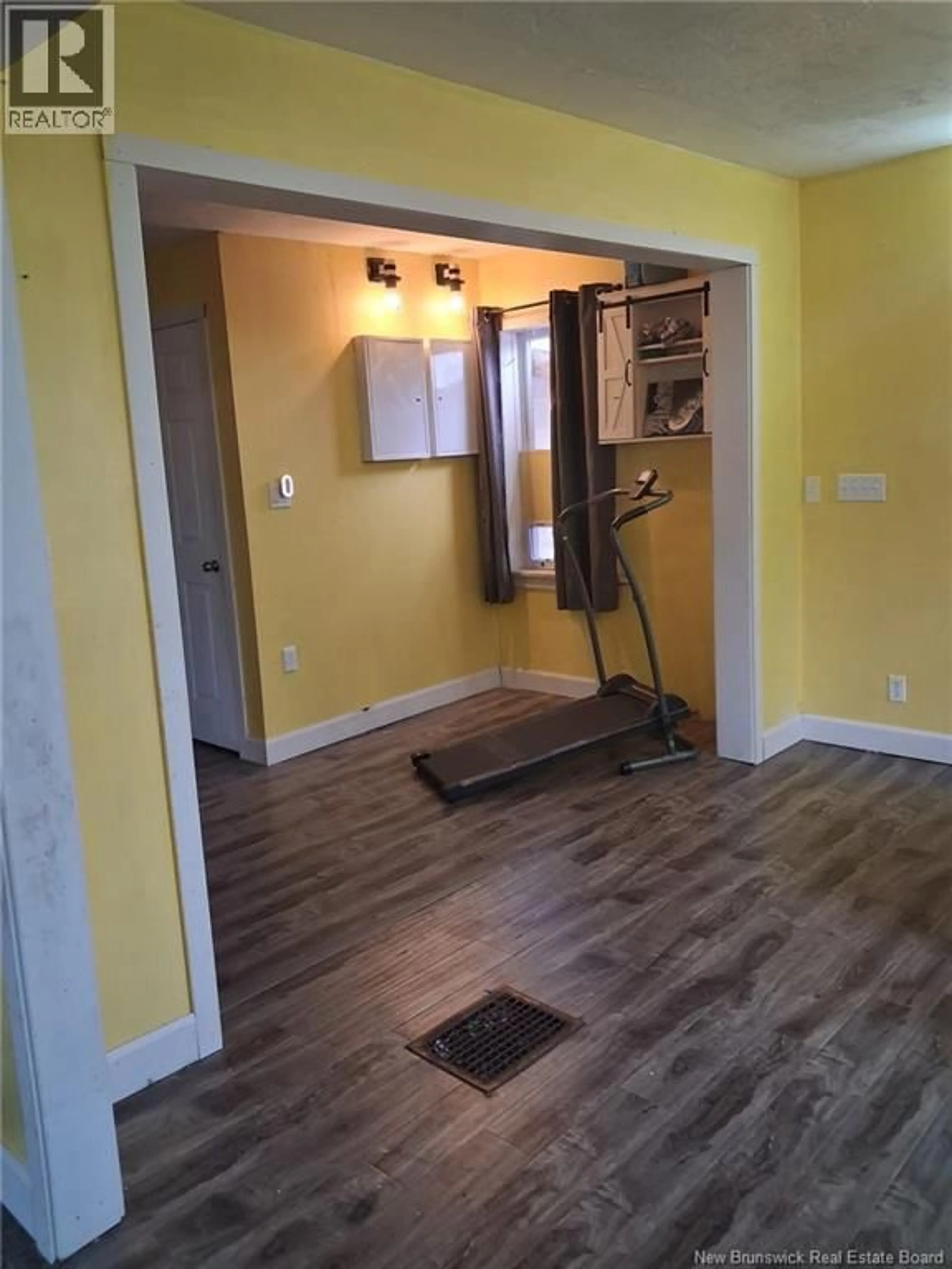 Indoor entryway for 138 MAIN STREET, Blackville New Brunswick E9B1P2