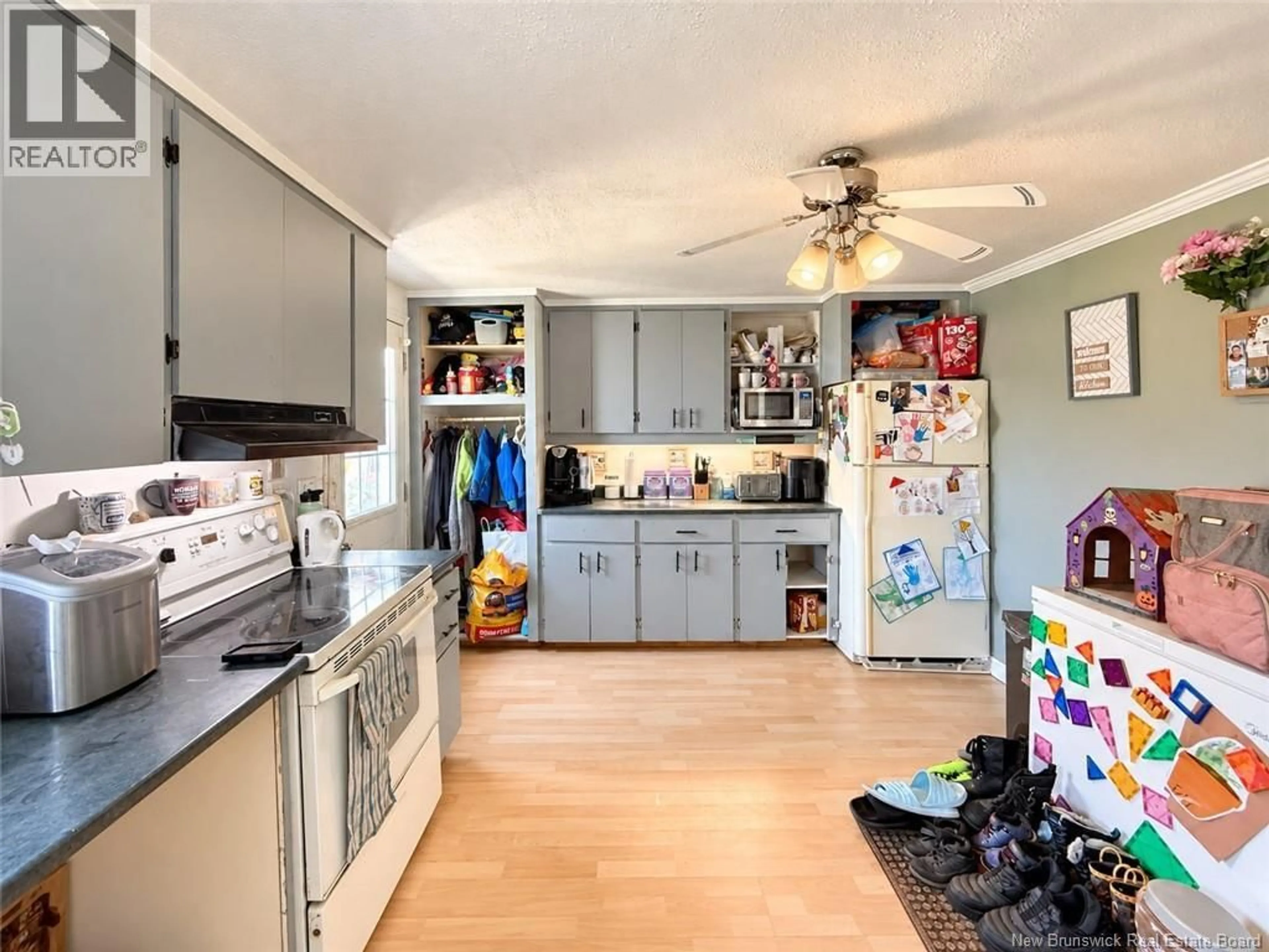 Open concept kitchen, unknown for 5989 RTE 134, Bouctouche New Brunswick E4S3Z4