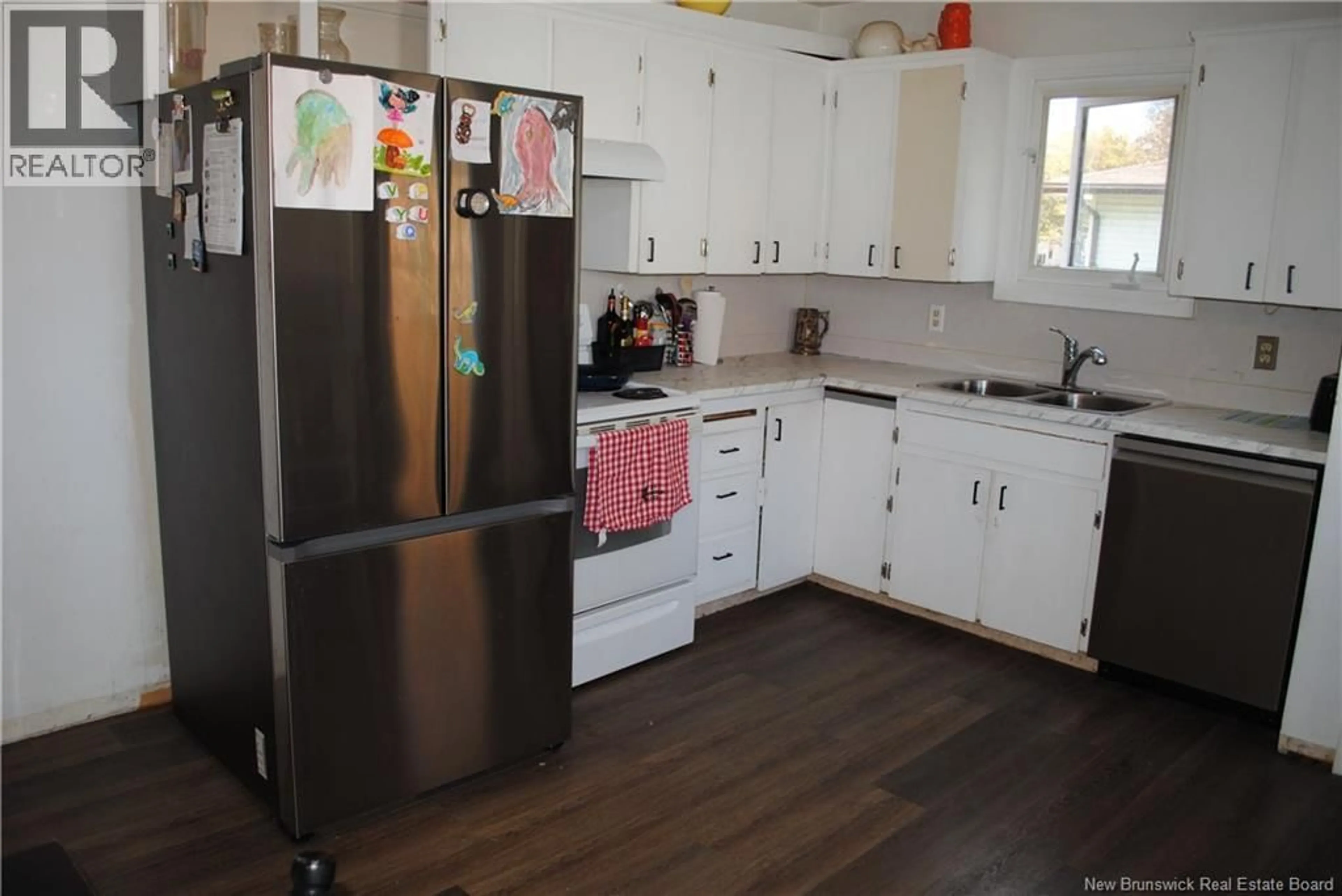 Standard kitchen, unknown for 248 WHITEPINE ROAD, Riverview New Brunswick E1B2X1