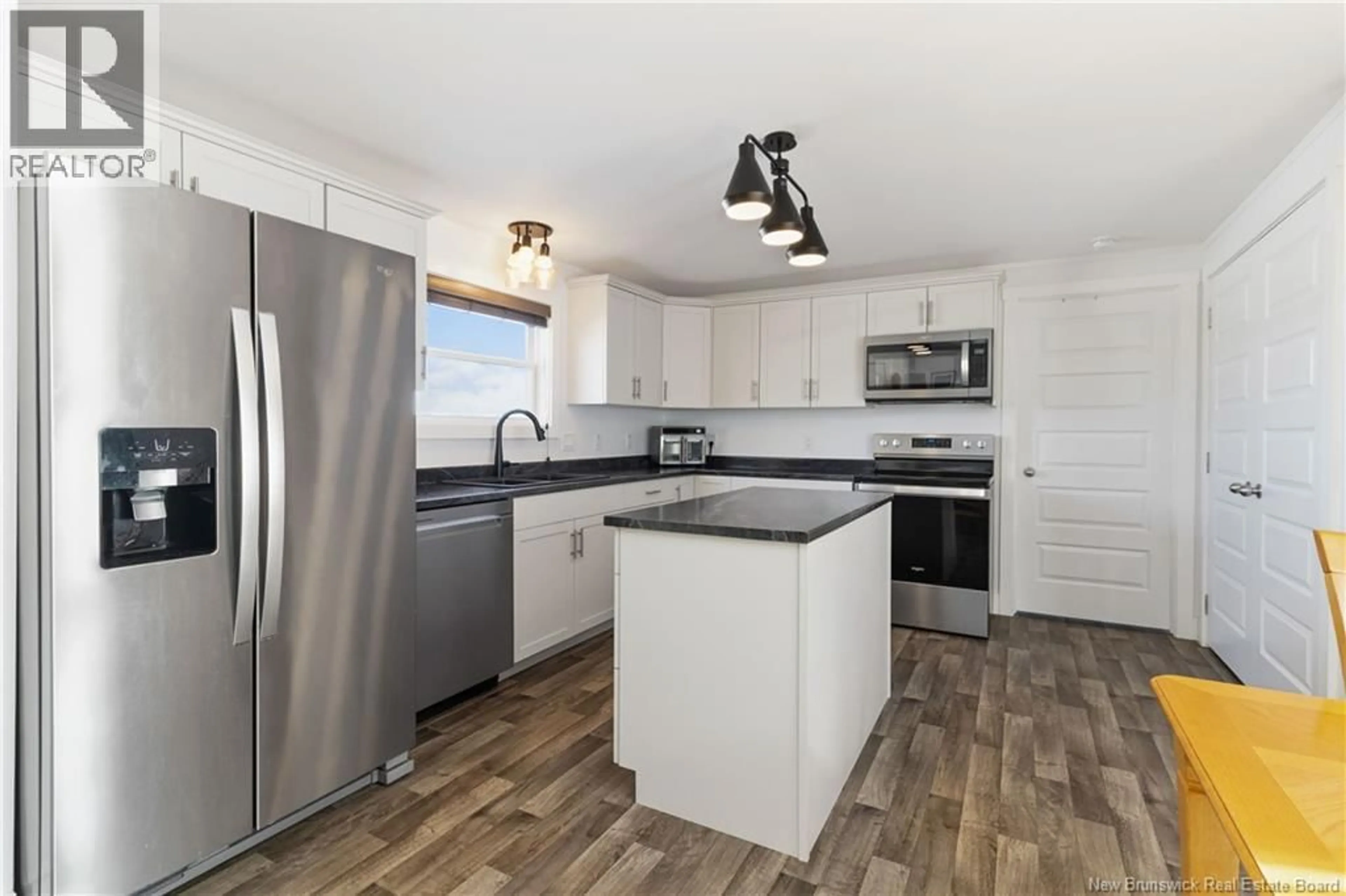 Open concept kitchen, unknown for 61 MOSS LANE, Riverview New Brunswick E1B5A9