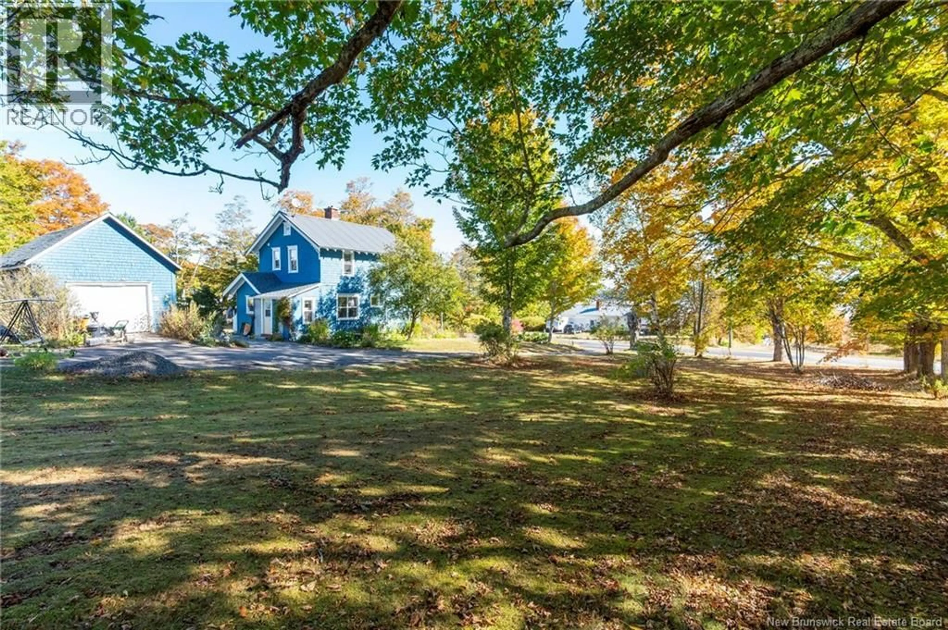 A pic from outside/outdoor area/front of a property/back of a property/a pic from drone, street for 3988 ROUTE 114, Hopewell Cape New Brunswick E4H3K1