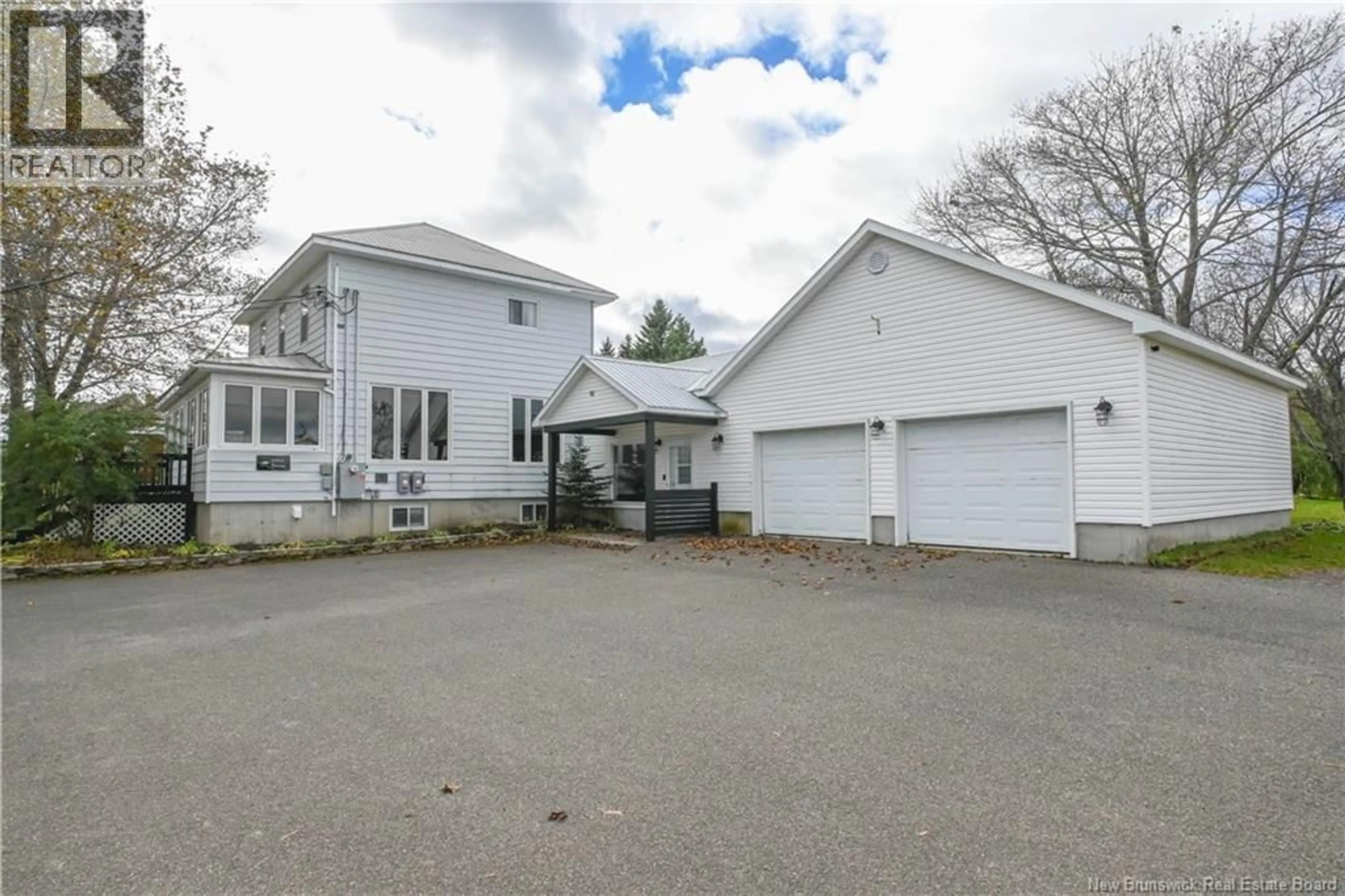 A pic from outside/outdoor area/front of a property/back of a property/a pic from drone, street for 4199 PRINCIPALE STREET, Tracadie New Brunswick E1X1B9