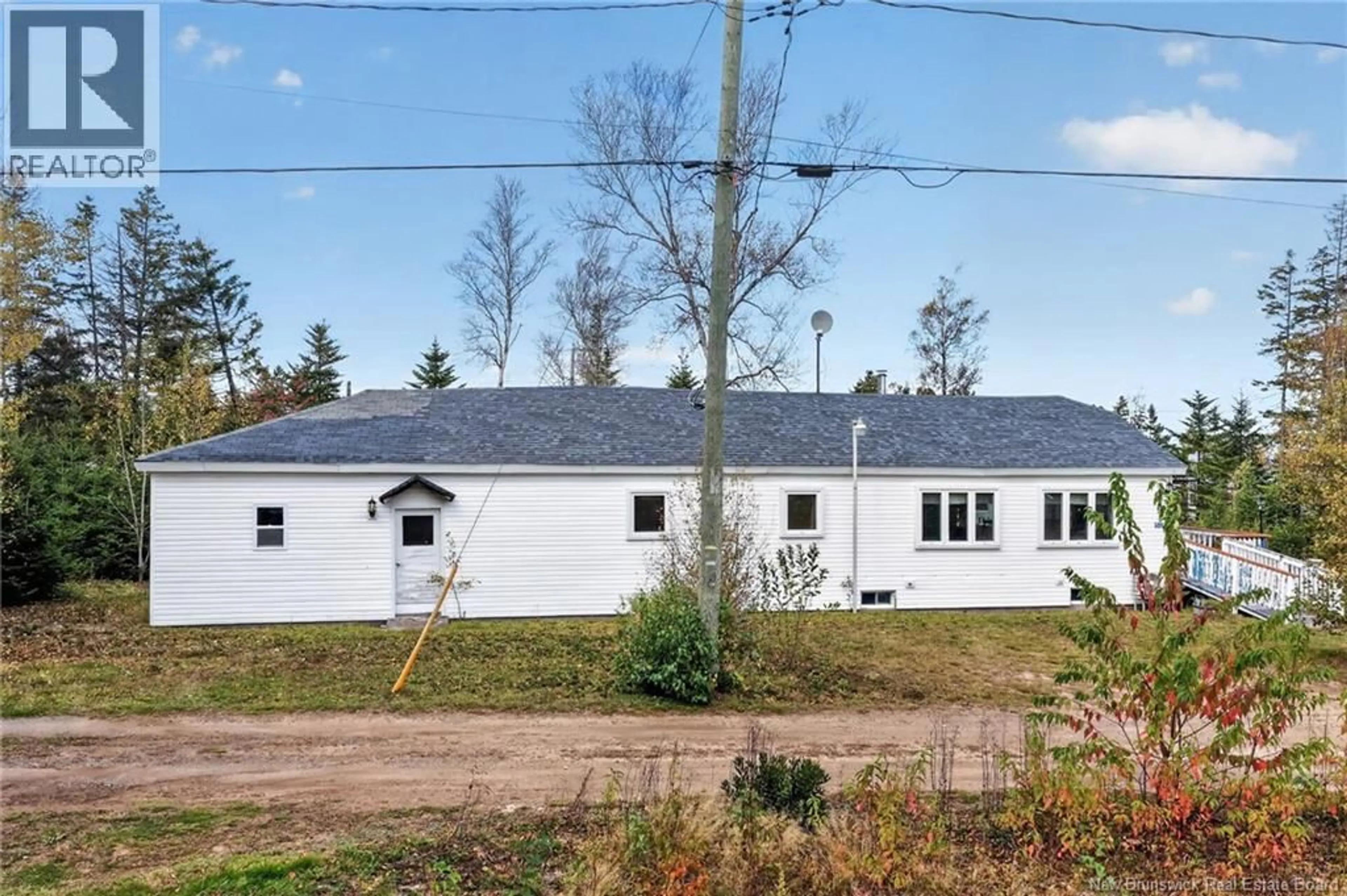 A pic from outside/outdoor area/front of a property/back of a property/a pic from drone, building for 50 WOODLAND BOULEVARD, Grande-Digue New Brunswick E4R5X9