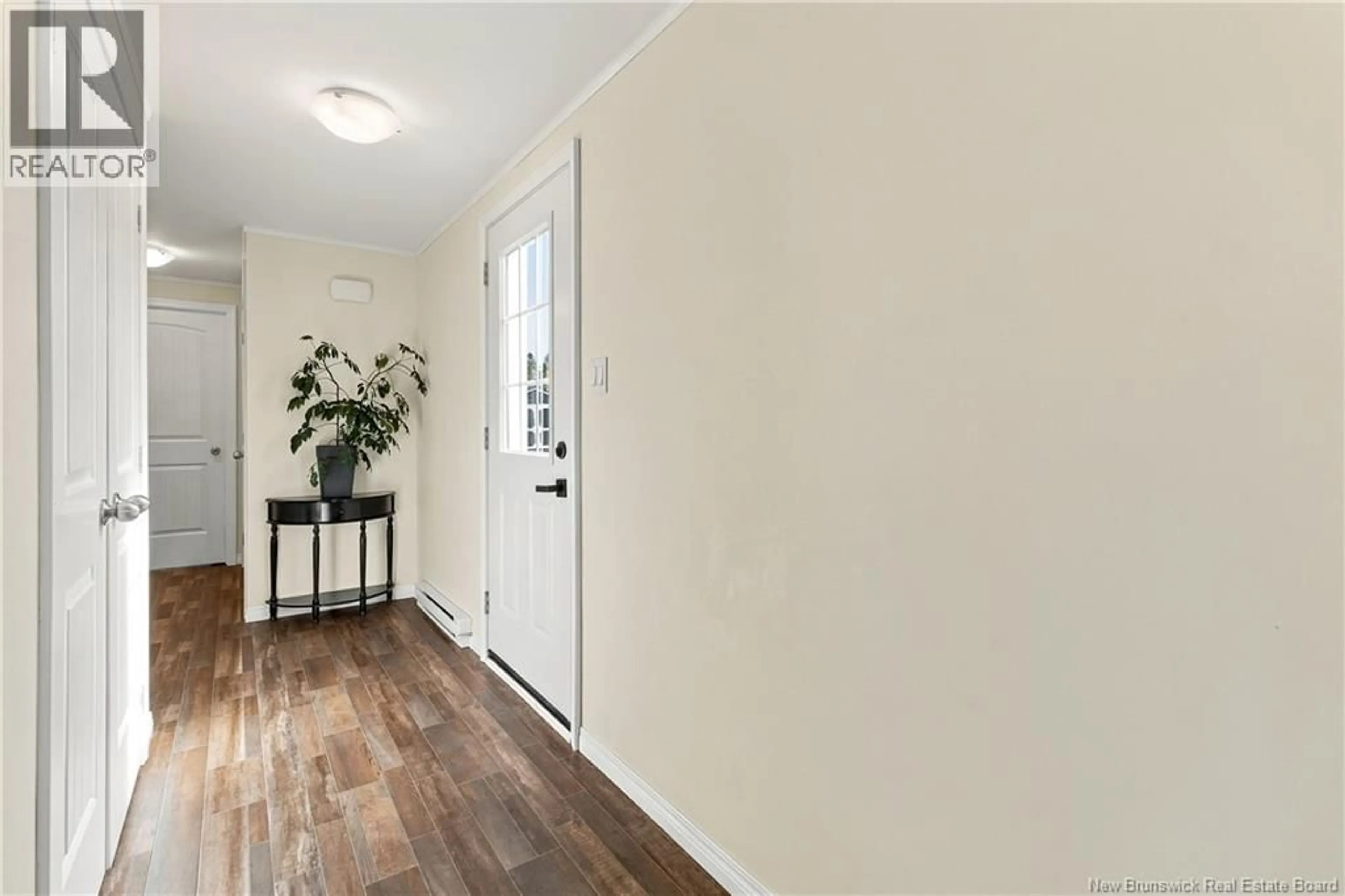 Indoor entryway for 52 CRANBROOK LANE, Riverview New Brunswick E1B0N6