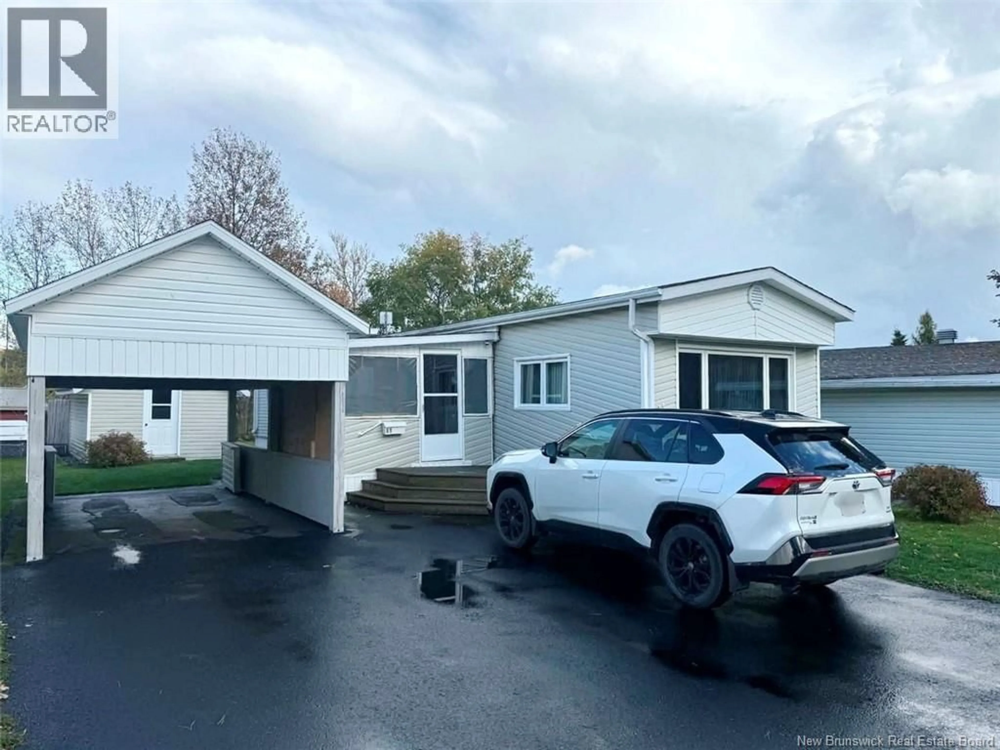 Unknown for 11 PARC P'TISO STREET, Edmundston New Brunswick E3V3X7