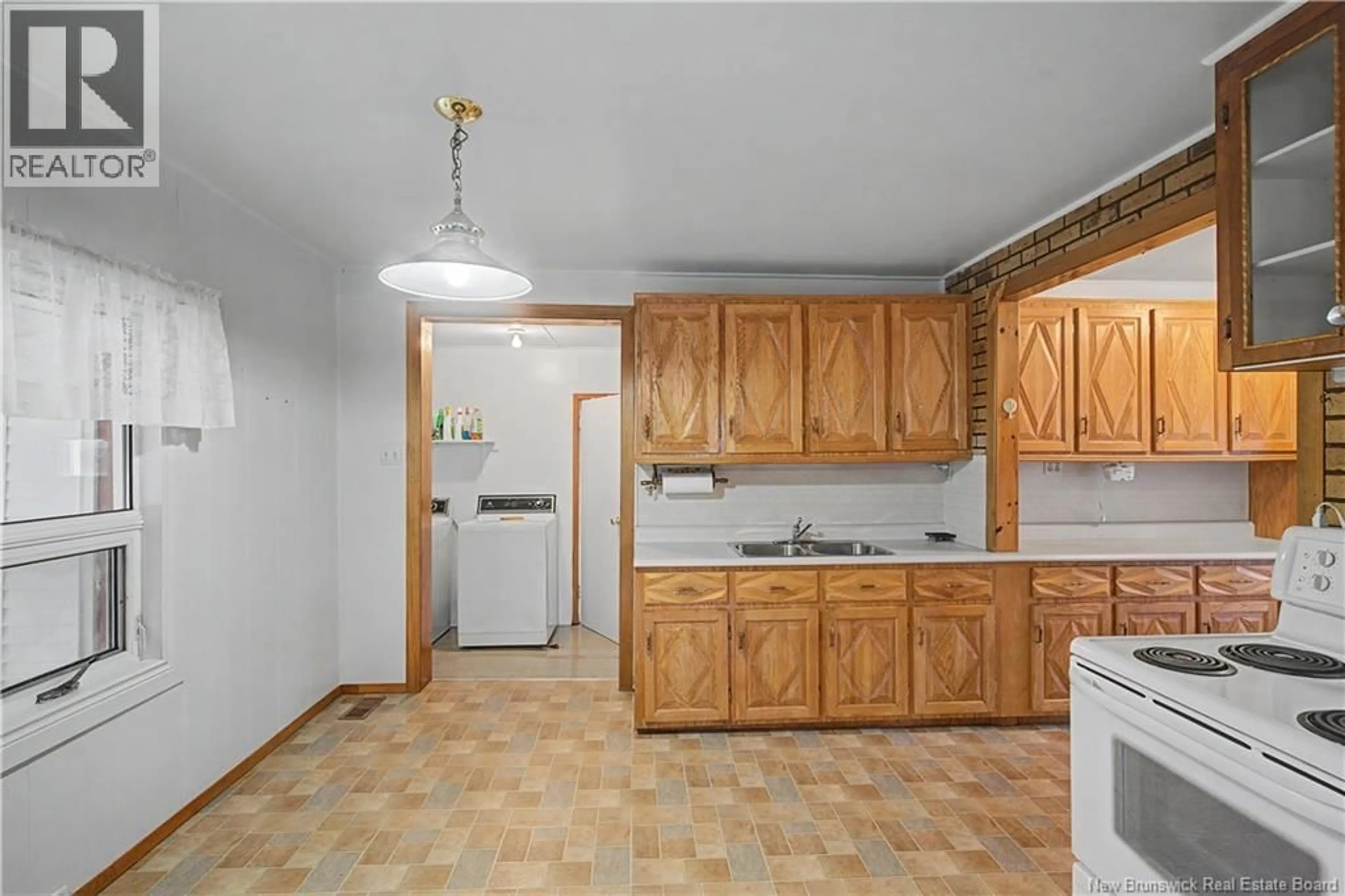 Standard kitchen, unknown for 732 HWY 435, Maple Glen New Brunswick E1V4X2