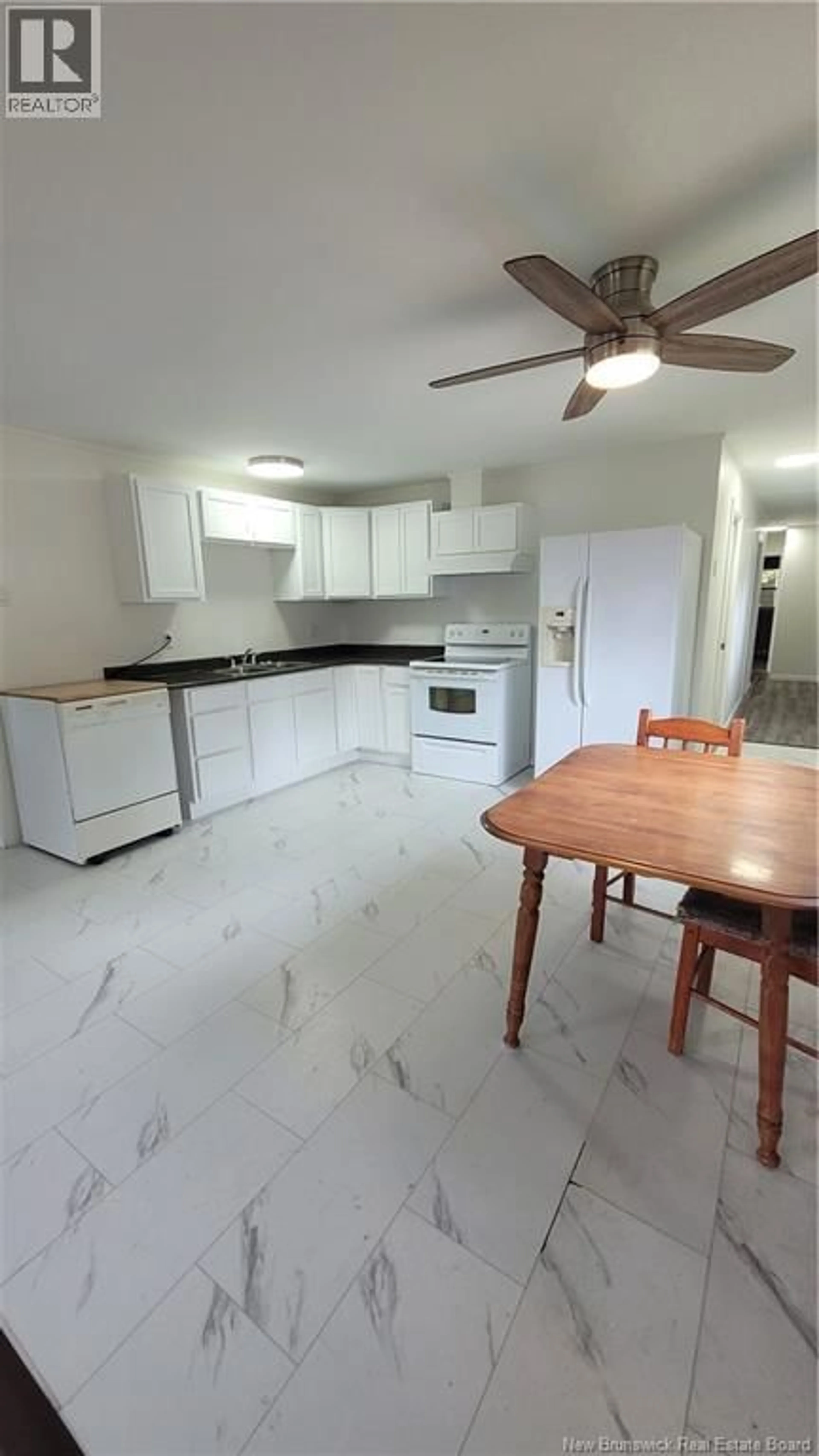 Standard kitchen, ceramic/tile floor for 55 MARCUS DRIVE, Kingsley New Brunswick E3G6G8