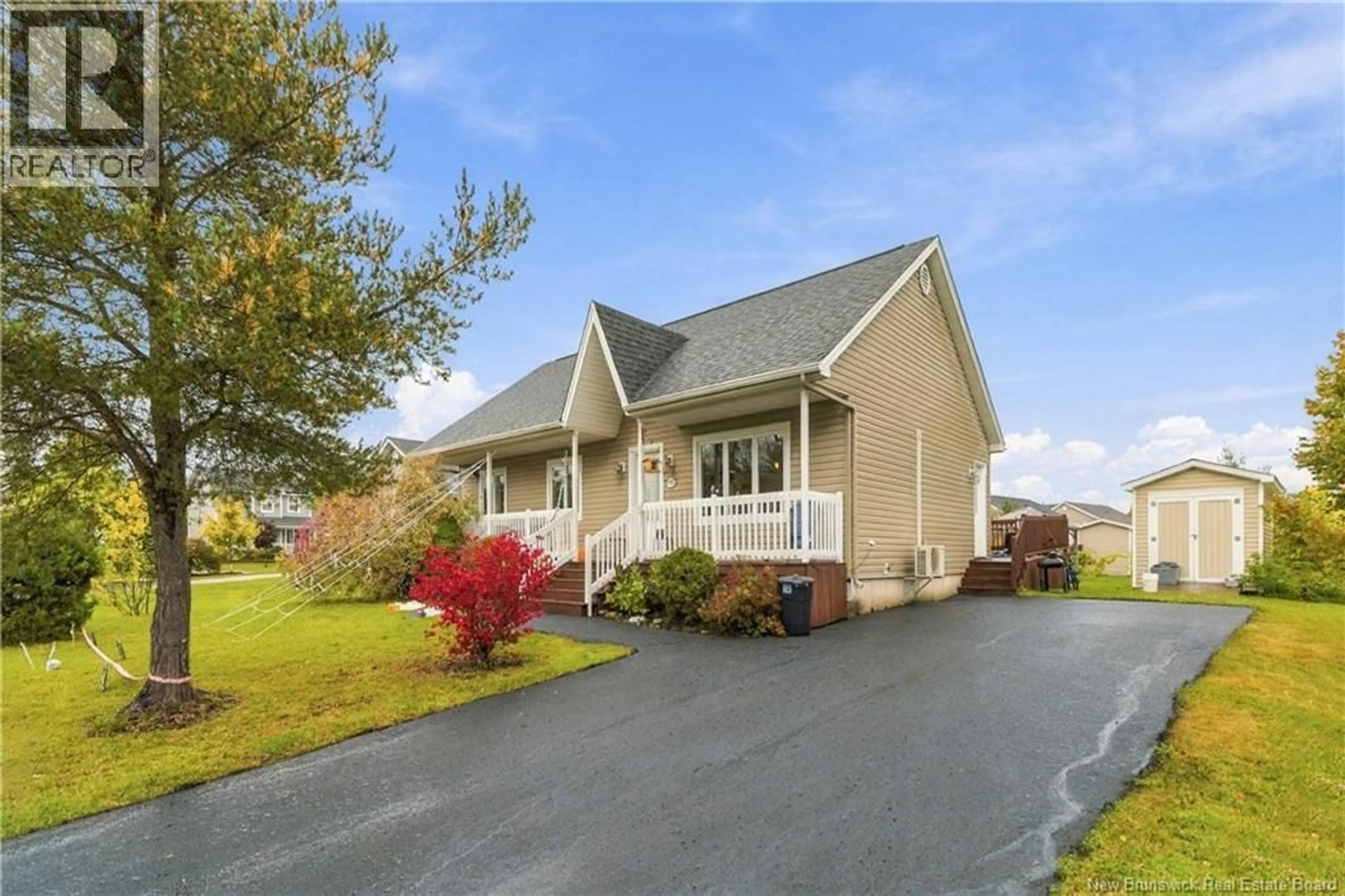 Home with vinyl exterior material, unknown for 107 RUE CYRIL, Dieppe New Brunswick E1A8R7