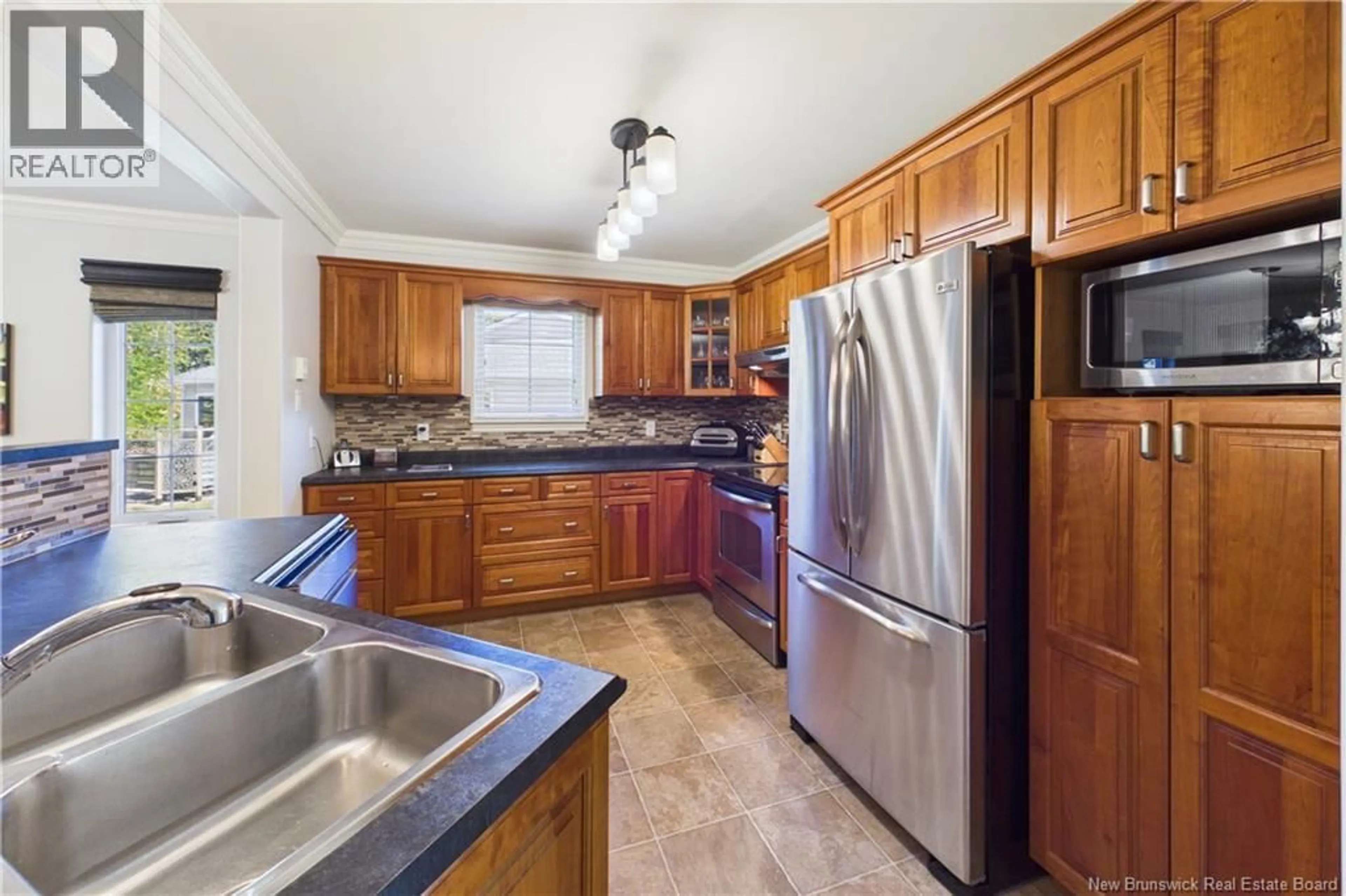 Standard kitchen, ceramic/tile floor for 242 DAMIEN, Dieppe New Brunswick E1A0H3