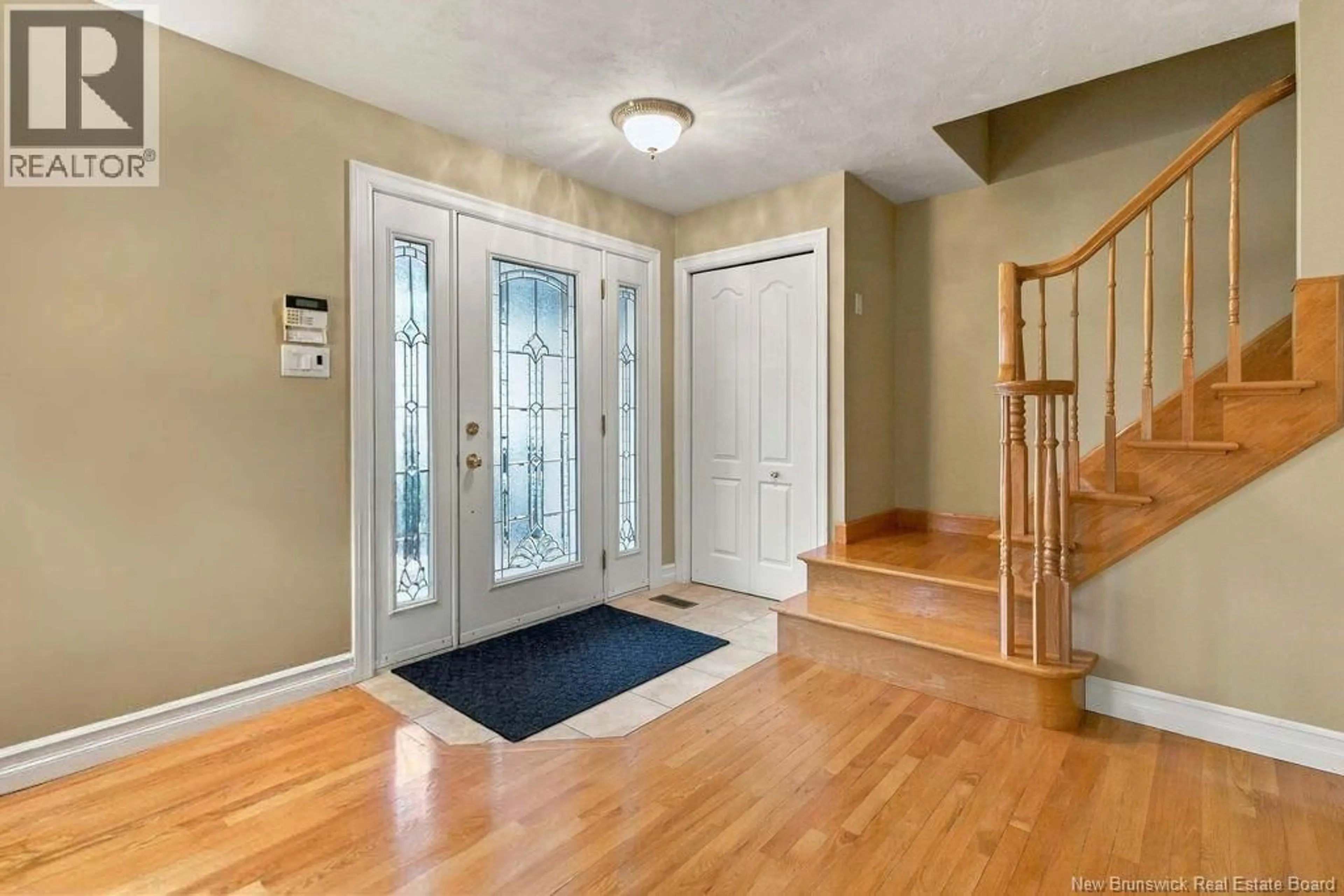 Indoor entryway for 230 DOREEN STREET, Dieppe New Brunswick E1A7V4