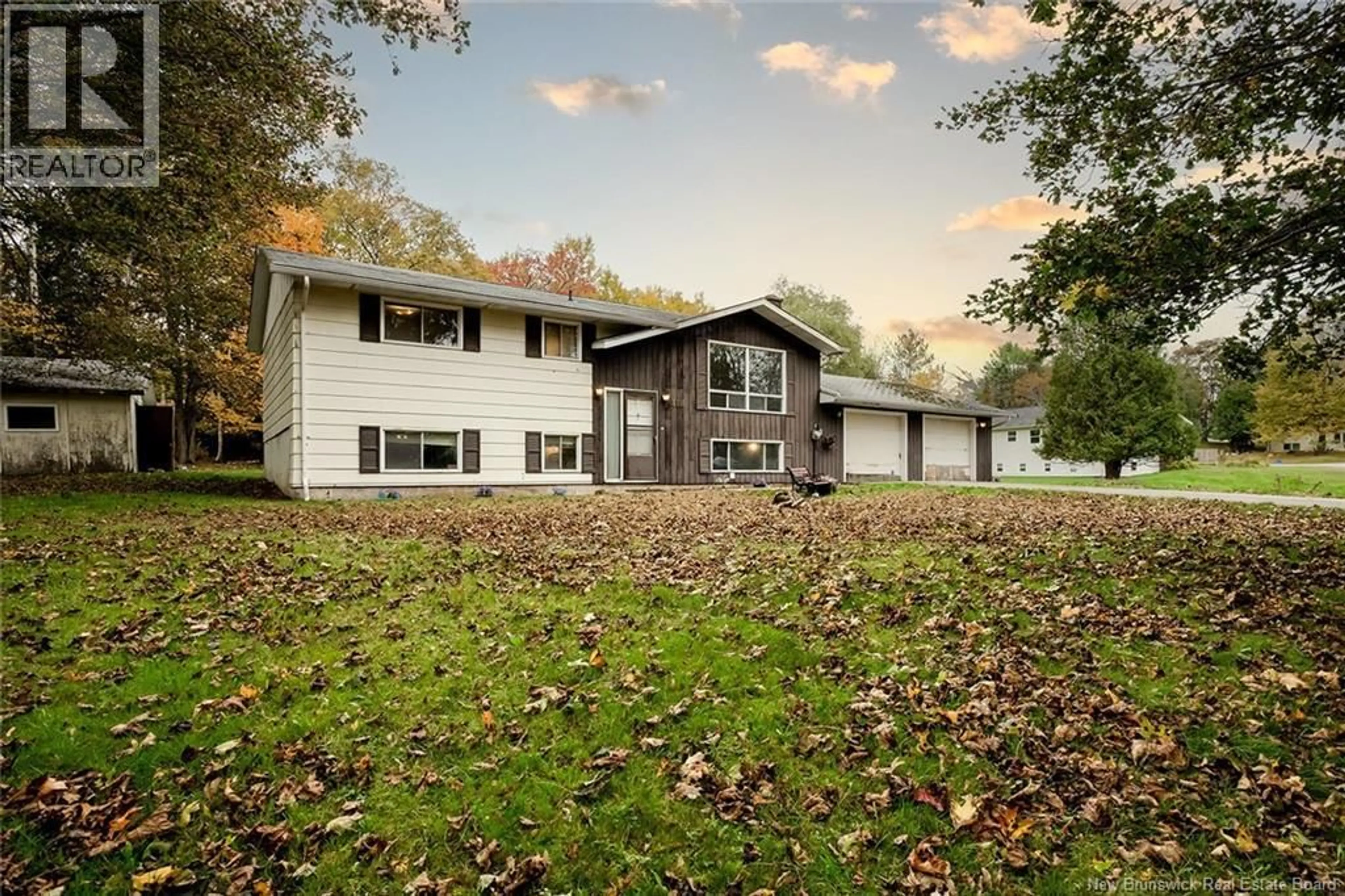 Home with vinyl exterior material, water/lake/river/ocean view for 118 MYLES AVENUE, Quispamsis New Brunswick E2E1G1