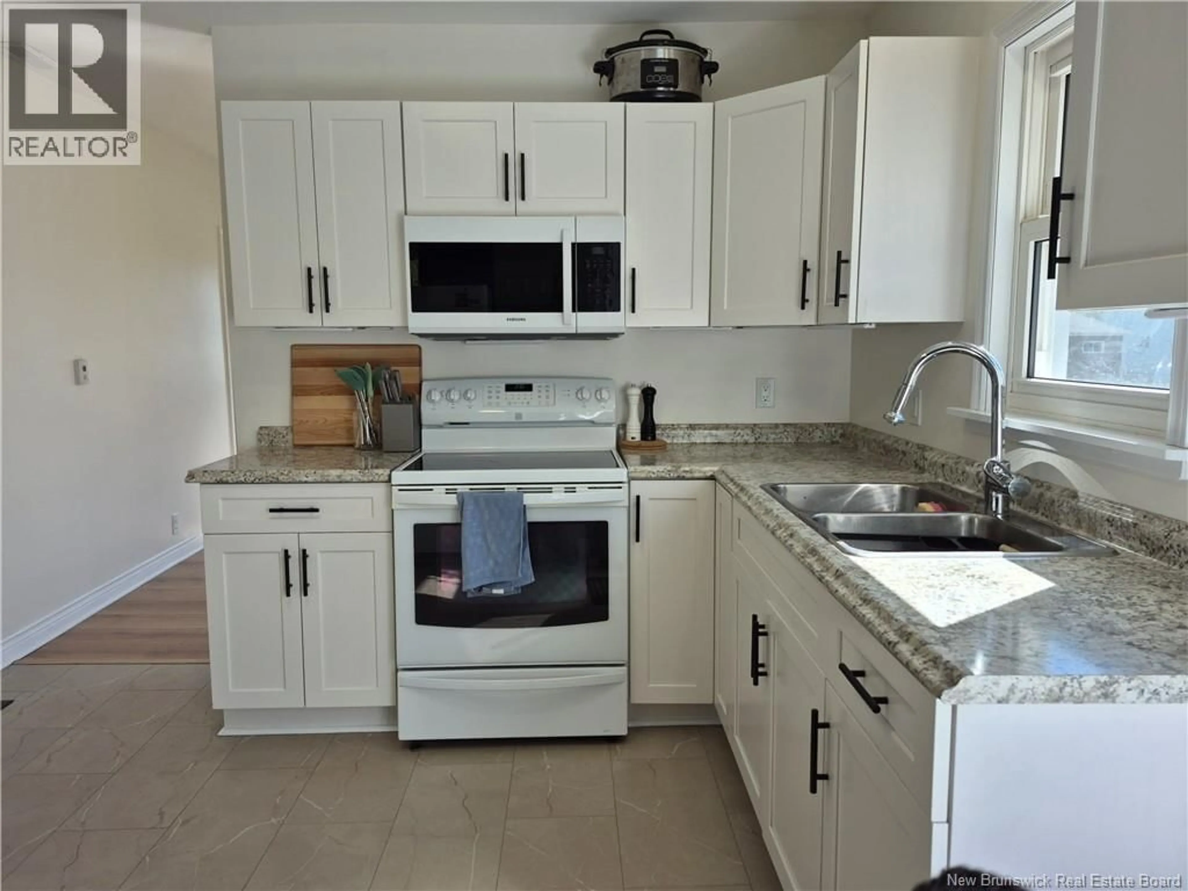 Standard kitchen, ceramic/tile floor for 557 CANADA STREET, Marysville New Brunswick E3A4A8