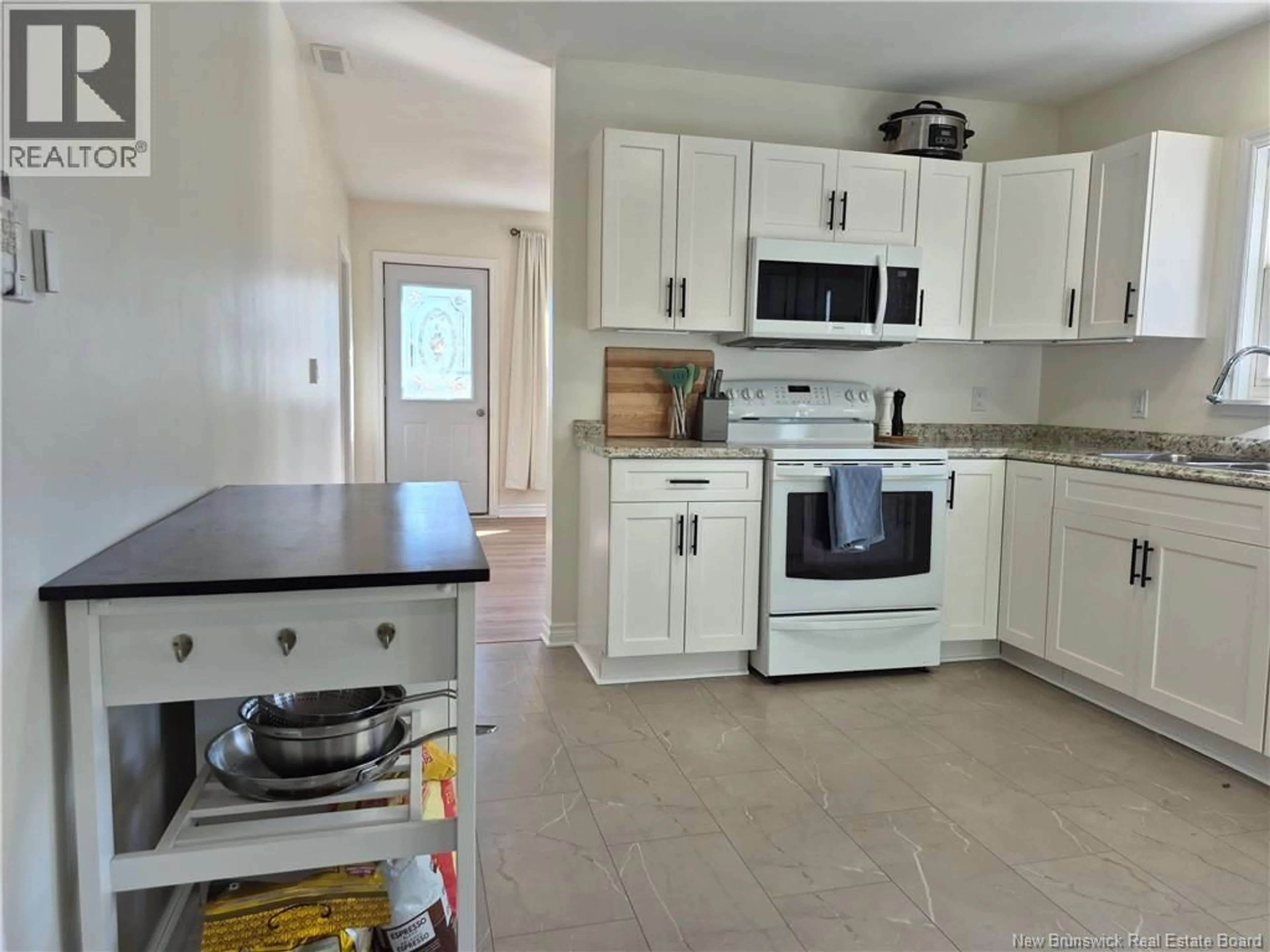 Standard kitchen, ceramic/tile floor for 557 CANADA STREET, Marysville New Brunswick E3A4A8