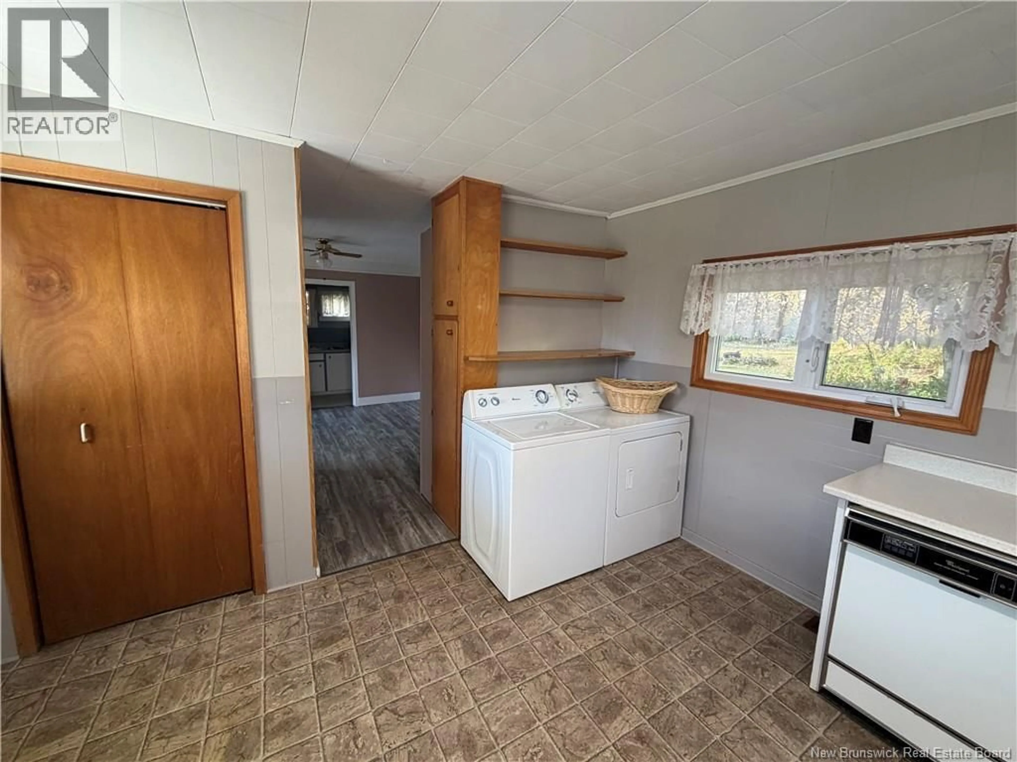 A pic of a room for 10096 ROUTE 105, Beechwood New Brunswick E7J2A4
