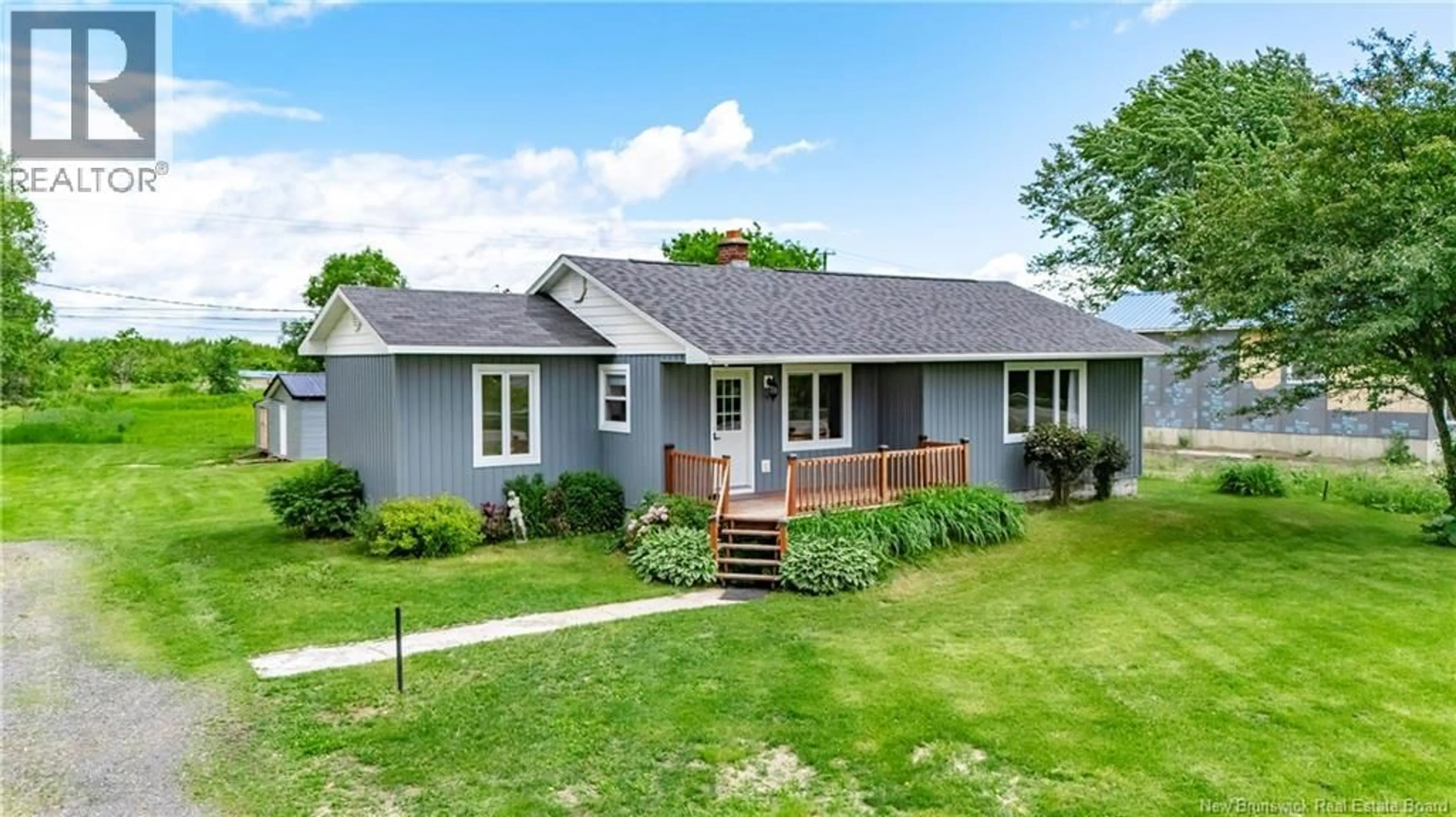 Home with vinyl exterior material, unknown for 849 ROUTE 105, Maugerville New Brunswick E3A8K9