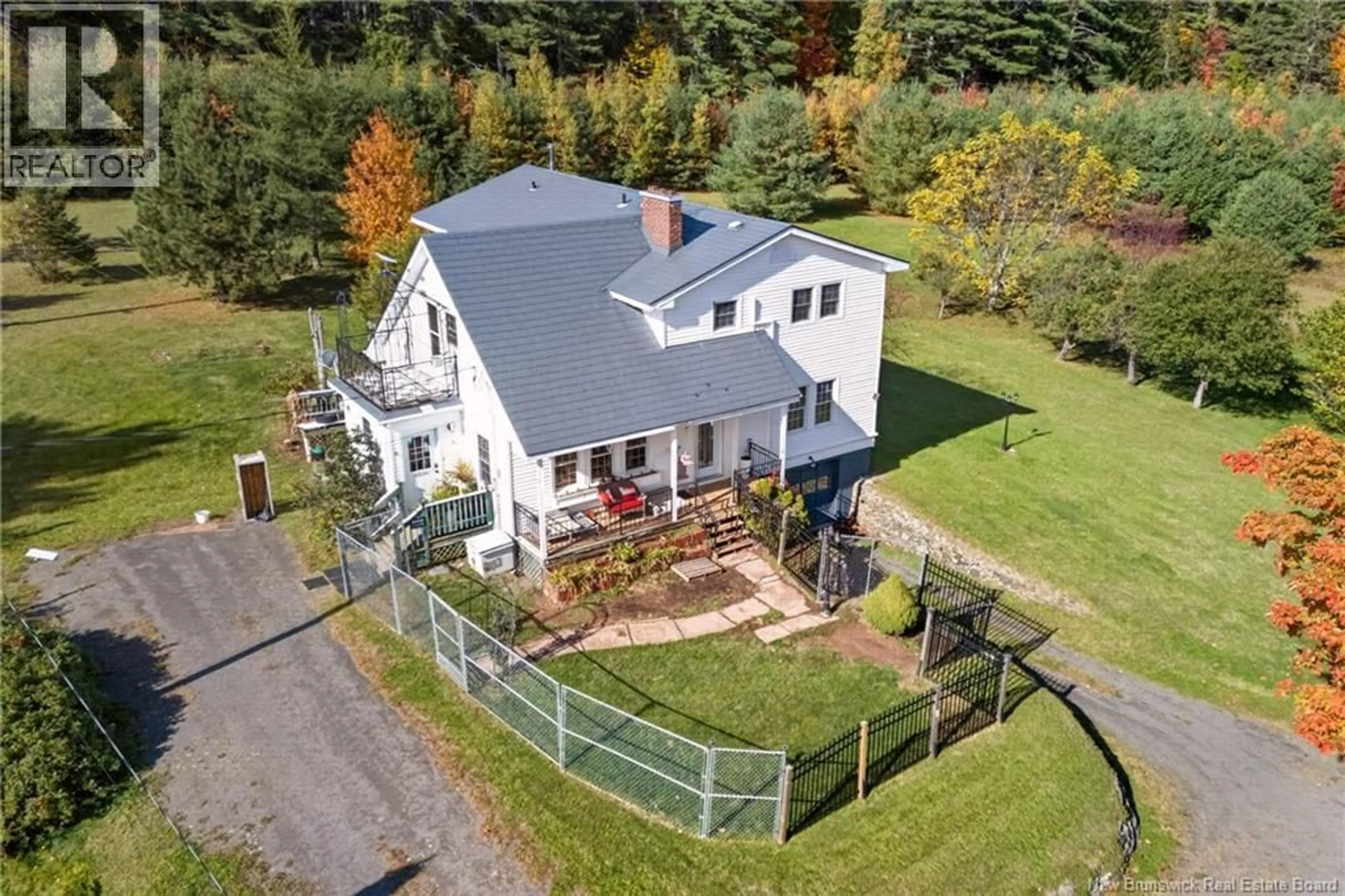 A pic from outside/outdoor area/front of a property/back of a property/a pic from drone, building for 164 GORE ROAD, Fredericton Junction New Brunswick E5L1T9