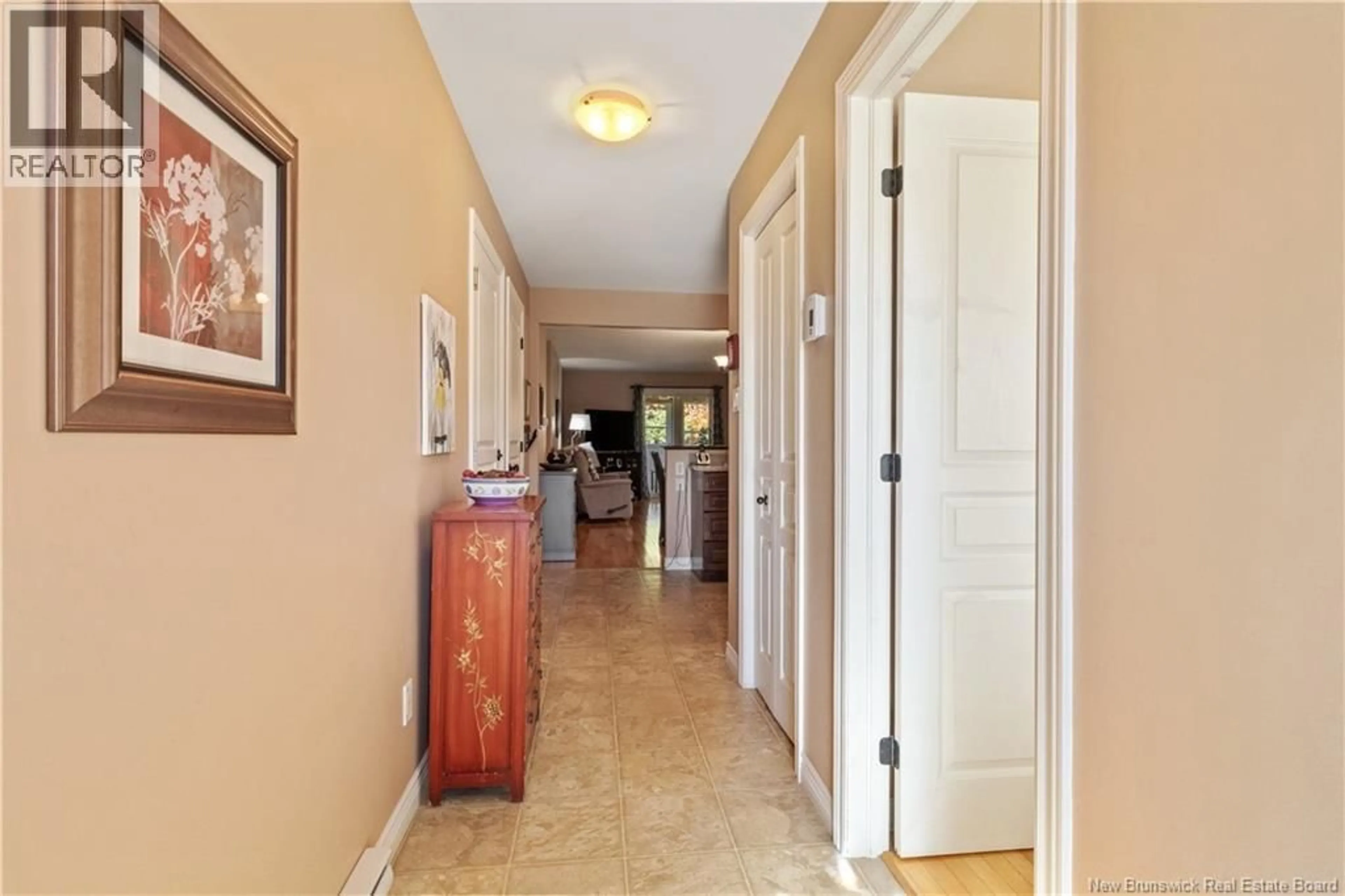 Indoor foyer for 106 - 258 DAMIEN, Dieppe New Brunswick E1A0H3