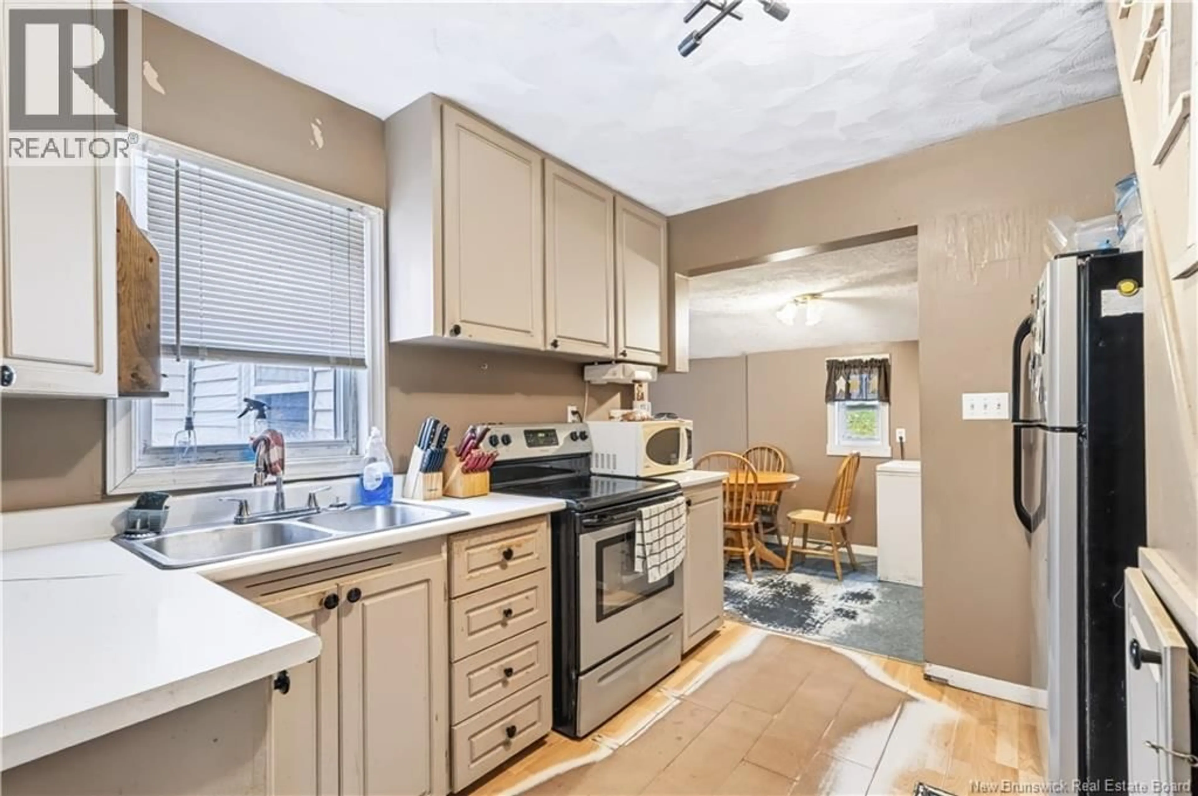 Standard kitchen, unknown for 421 CANADA STREET, Fredericton New Brunswick E3A4A5