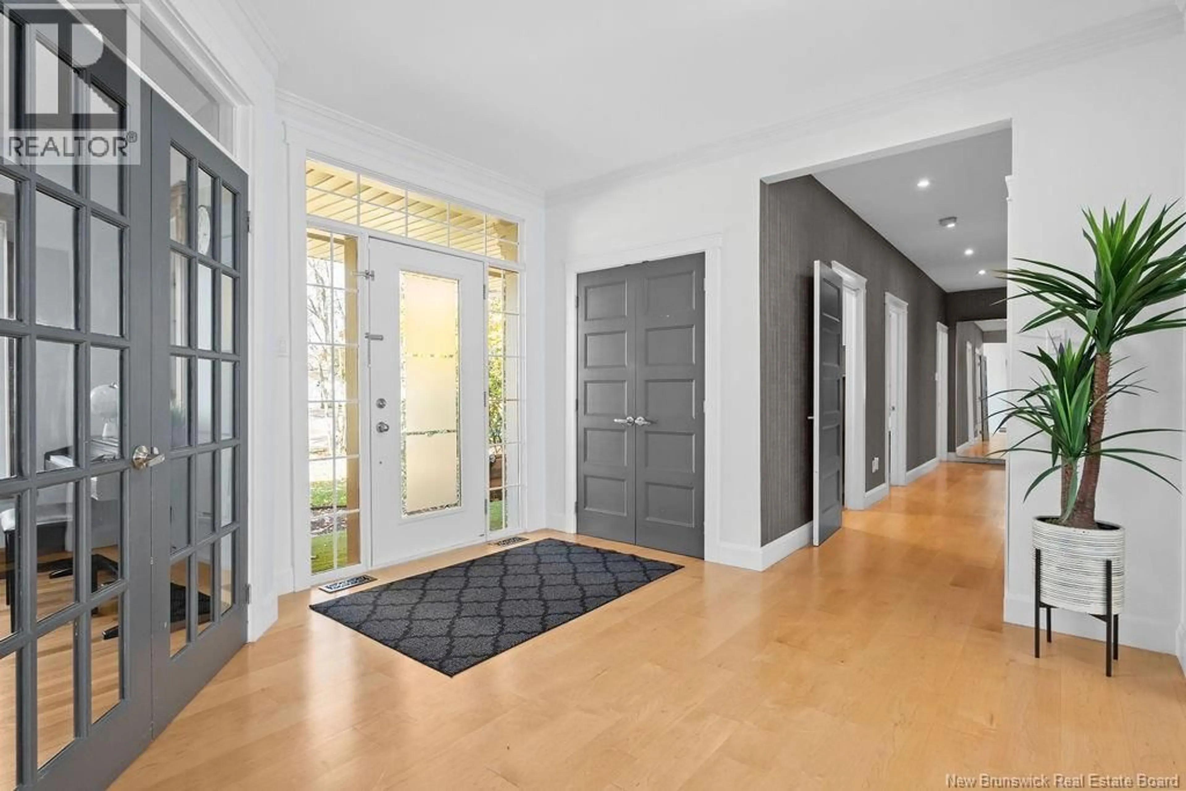 Indoor entryway for 18 COUNTRYCLUB, Riverview New Brunswick E1B4P8