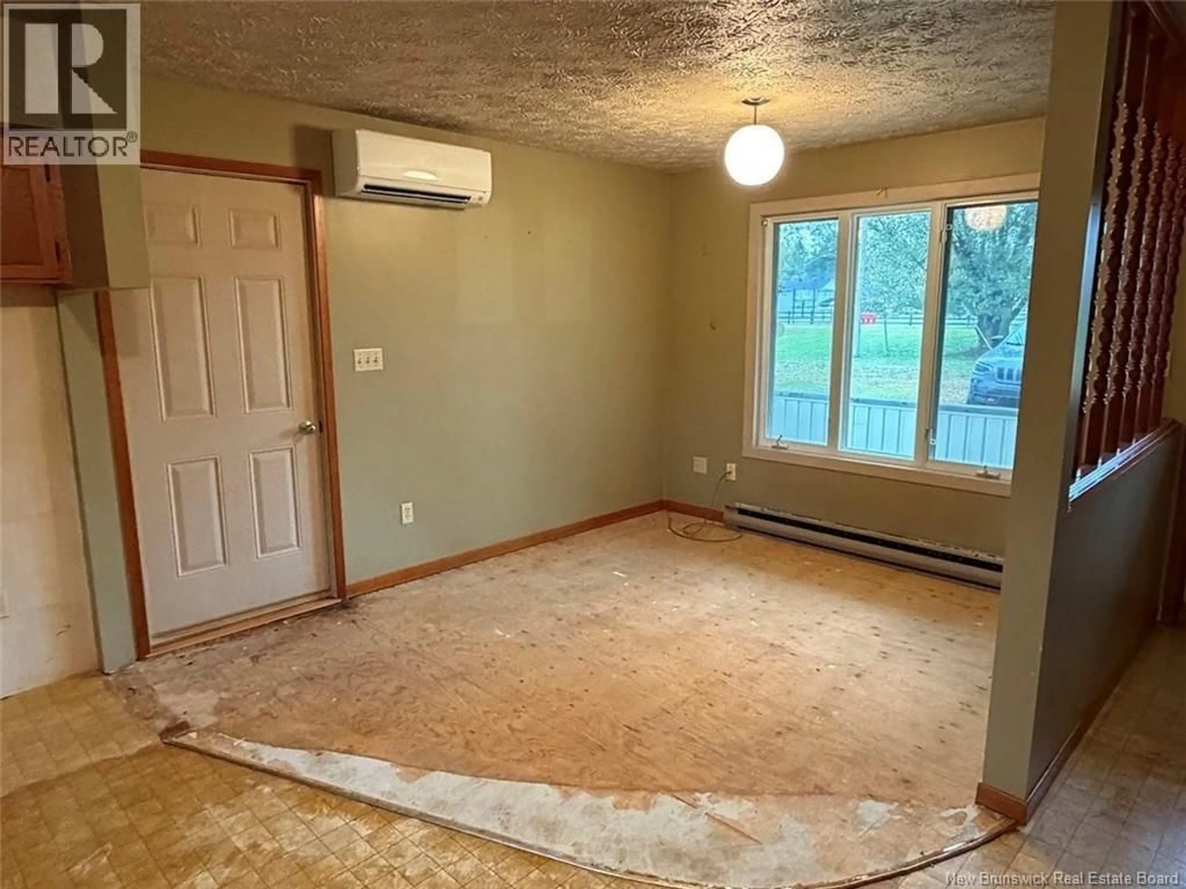 A pic of a room for 2150 COMMERCIALE STREET, Saint-François-de-Madawaska New Brunswick E7A1B4