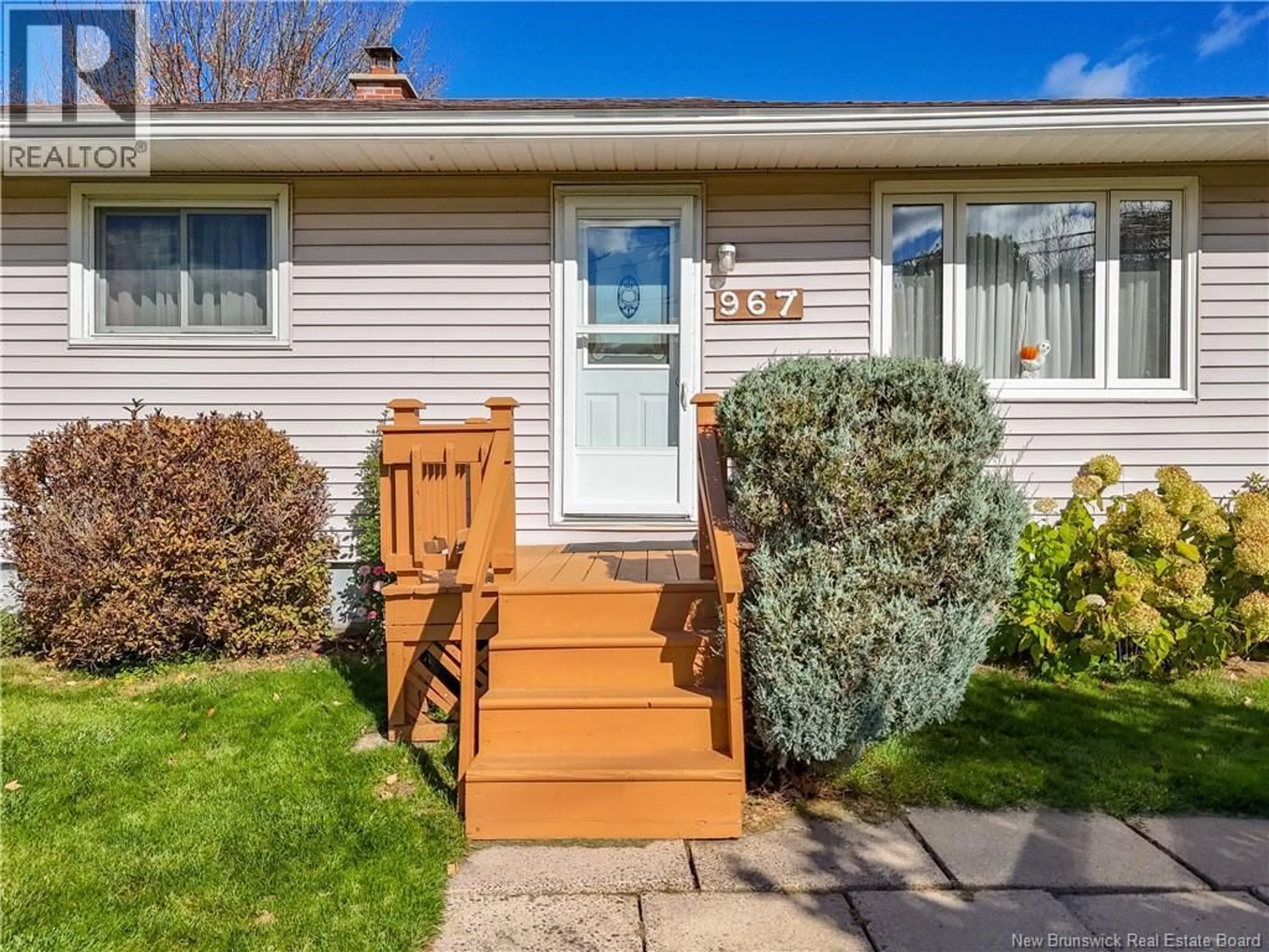 Home with vinyl exterior material, street for 967 CLEMENTS DRIVE, Fredericton New Brunswick E3G7J3