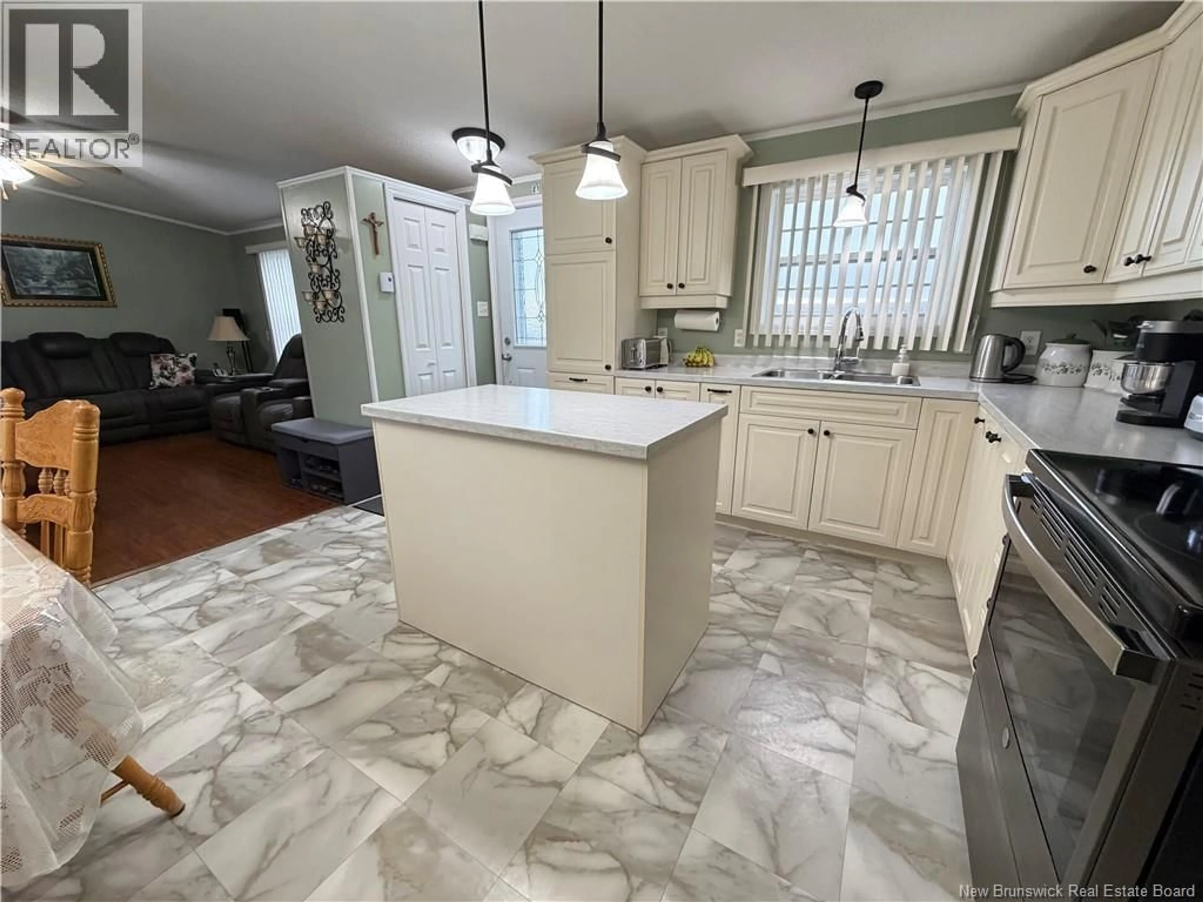 Open concept kitchen, ceramic/tile floor for 33 KATE STREET, Grand-Sault/Grand Falls New Brunswick E3Z0A9