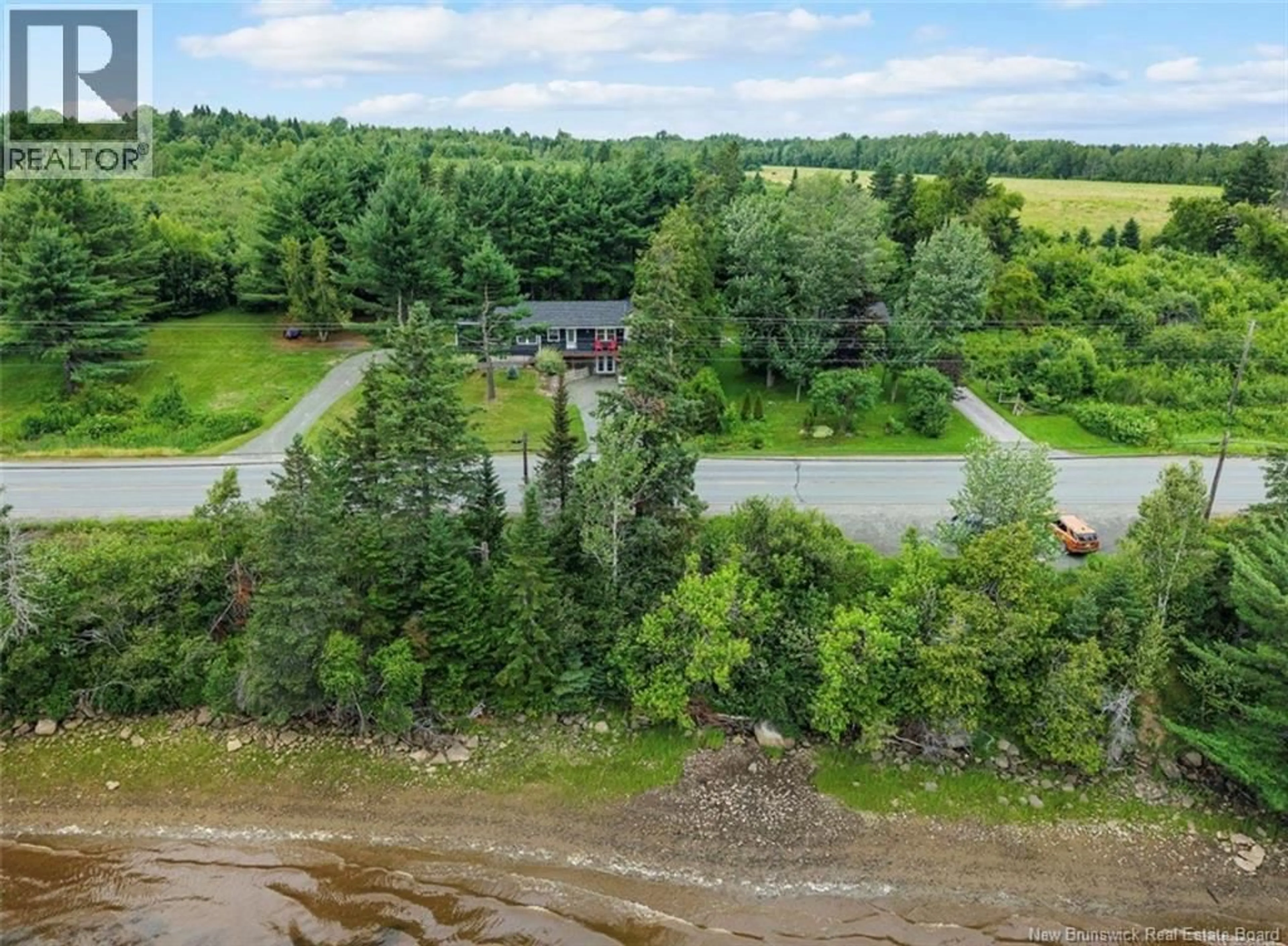 A pic from outside/outdoor area/front of a property/back of a property/a pic from drone, water/lake/river/ocean view for 504 ROUTE 425, Strathadam New Brunswick E1V4G8