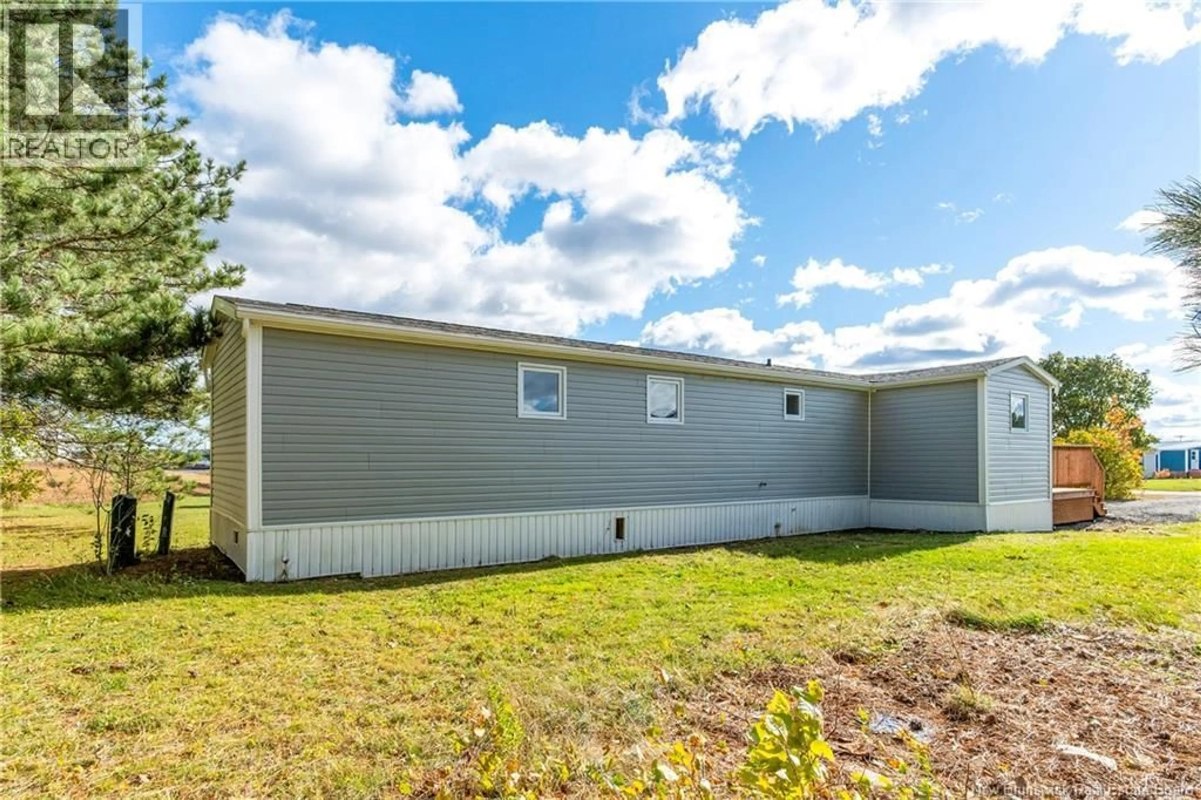 Home with vinyl exterior material, building for 38 COPAIN STREET, Richibucto New Brunswick E4W3X7