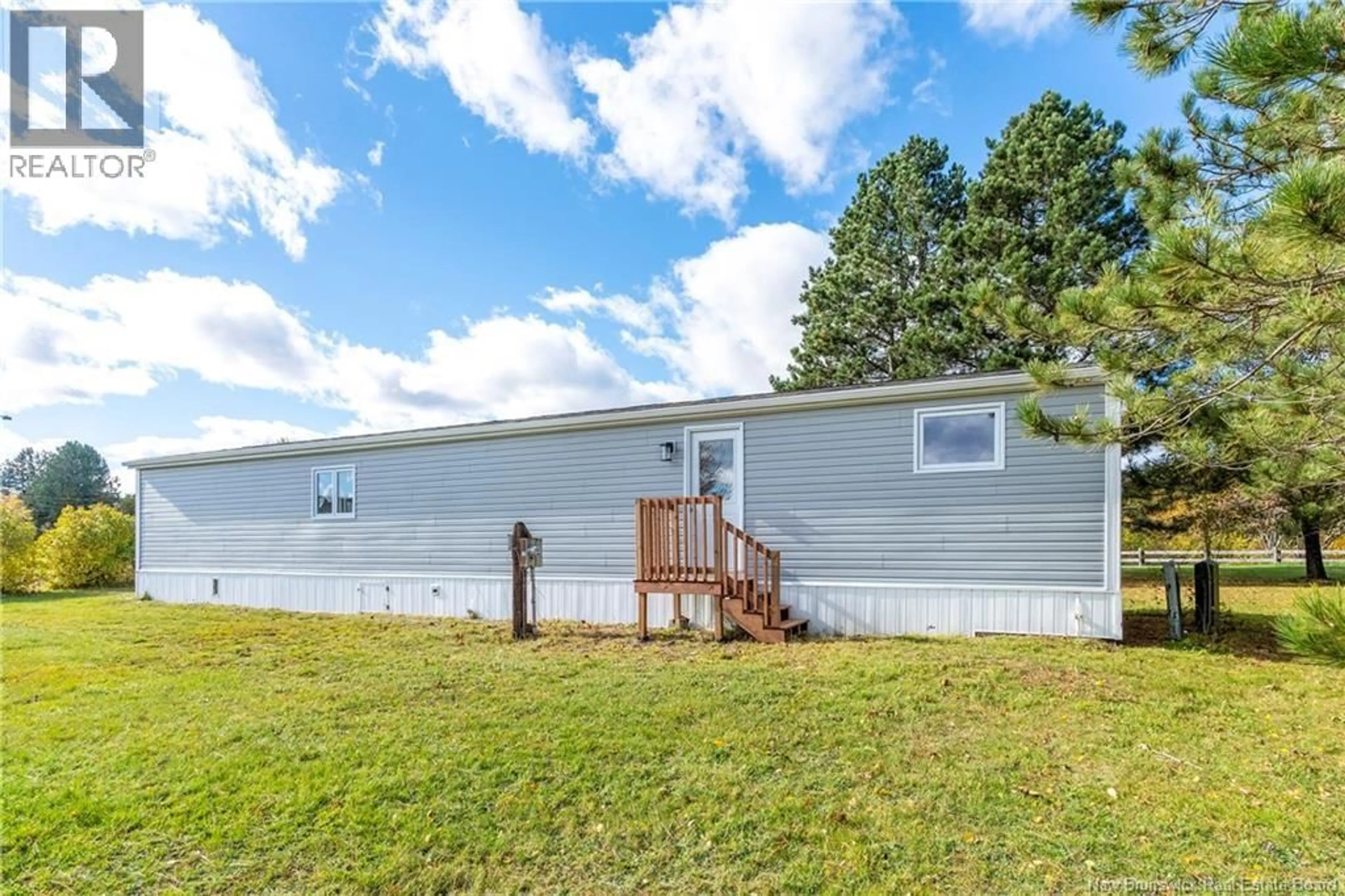Home with vinyl exterior material, water/lake/river/ocean view for 38 COPAIN STREET, Richibucto New Brunswick E4W3X7