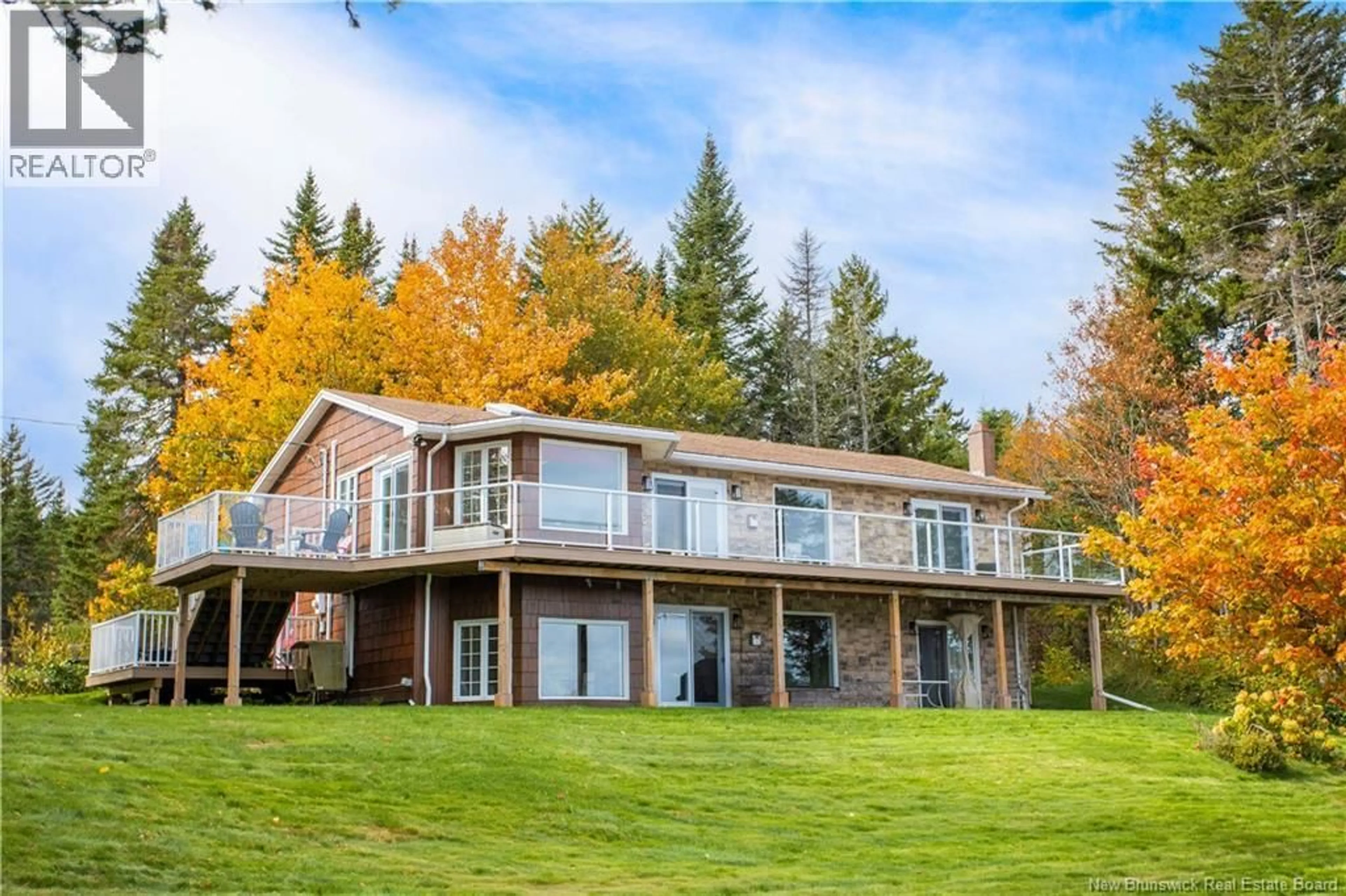 Home with vinyl exterior material, water/lake/river/ocean view for 58-60 ADA LANE, Saint John New Brunswick E2S1E1