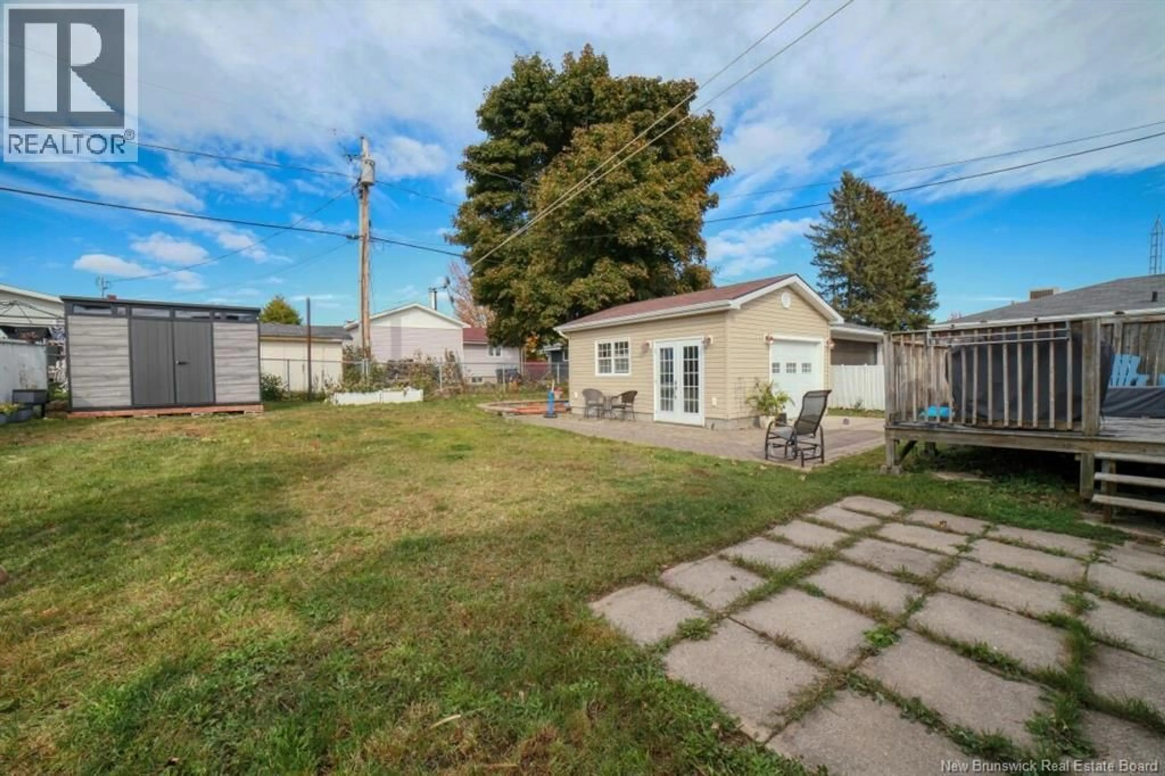 Patio, street for 1140 CENTENNIAL, Bathurst New Brunswick E2A4A8
