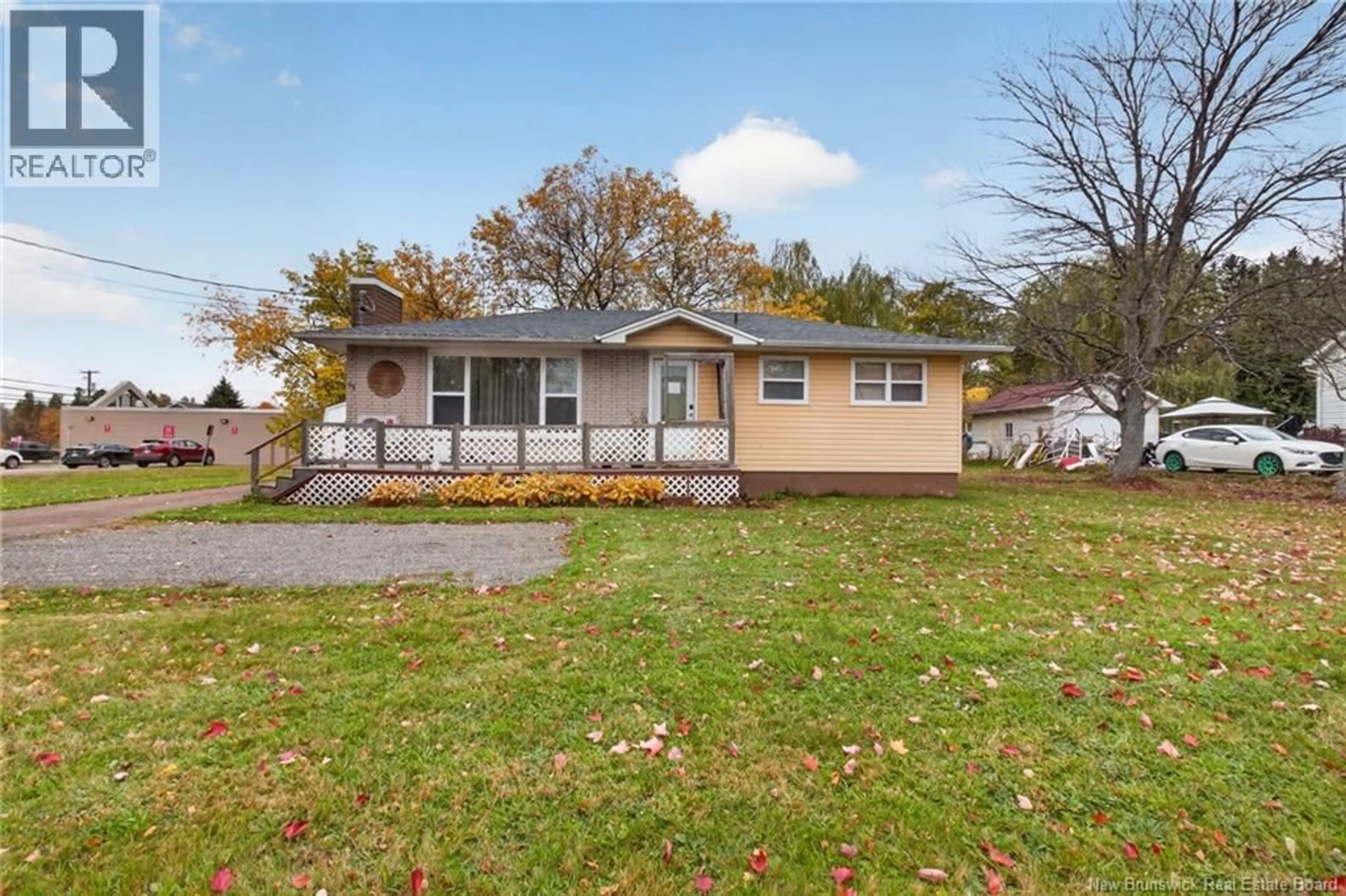 A pic from outside/outdoor area/front of a property/back of a property/a pic from drone, street for 52 BOYD STREET, Salisbury New Brunswick E4J2A4