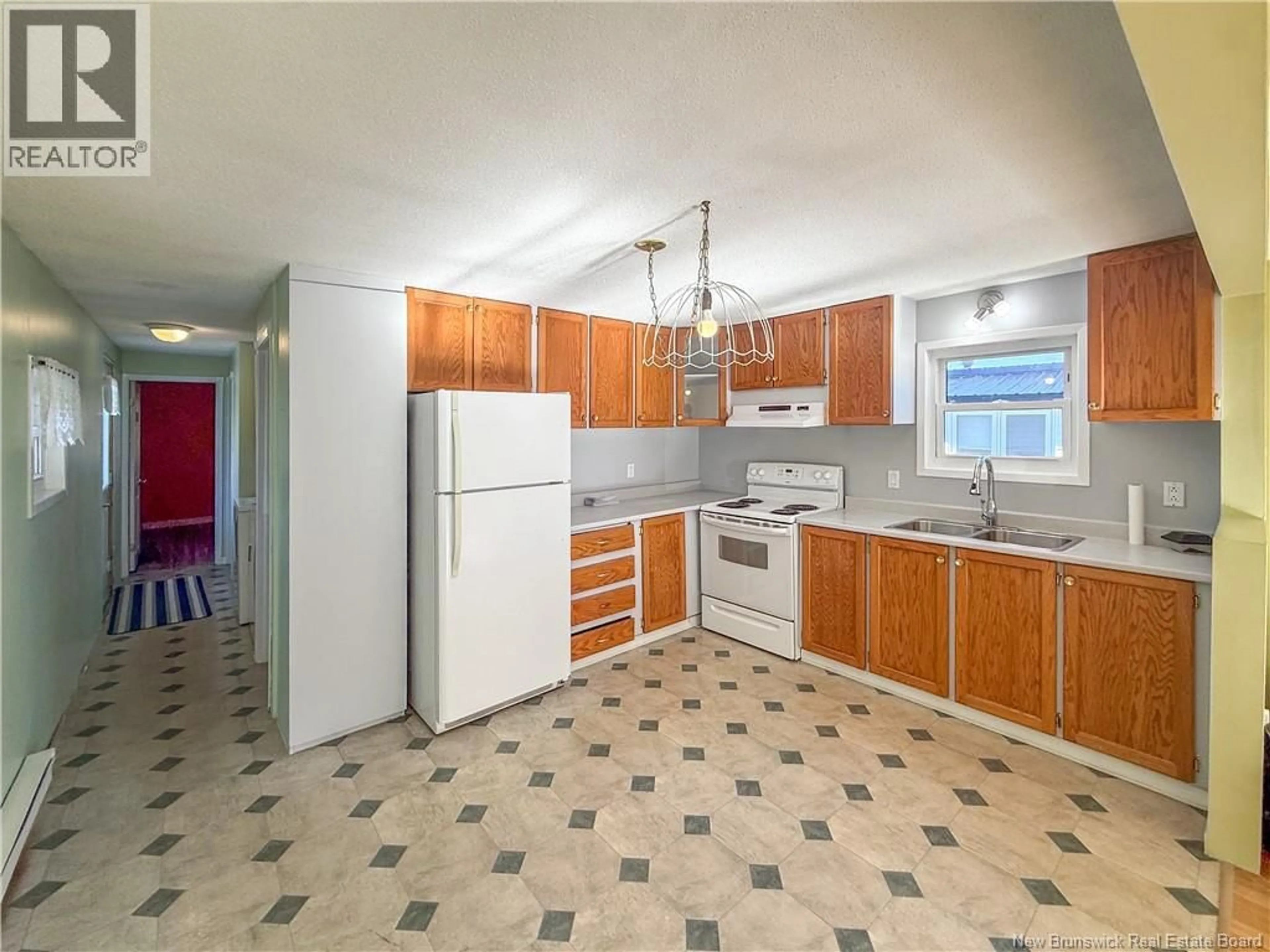 Standard kitchen, ceramic/tile floor for 15 MOUNTAIN VIEW PLACE, Campbellton New Brunswick E3N3K8