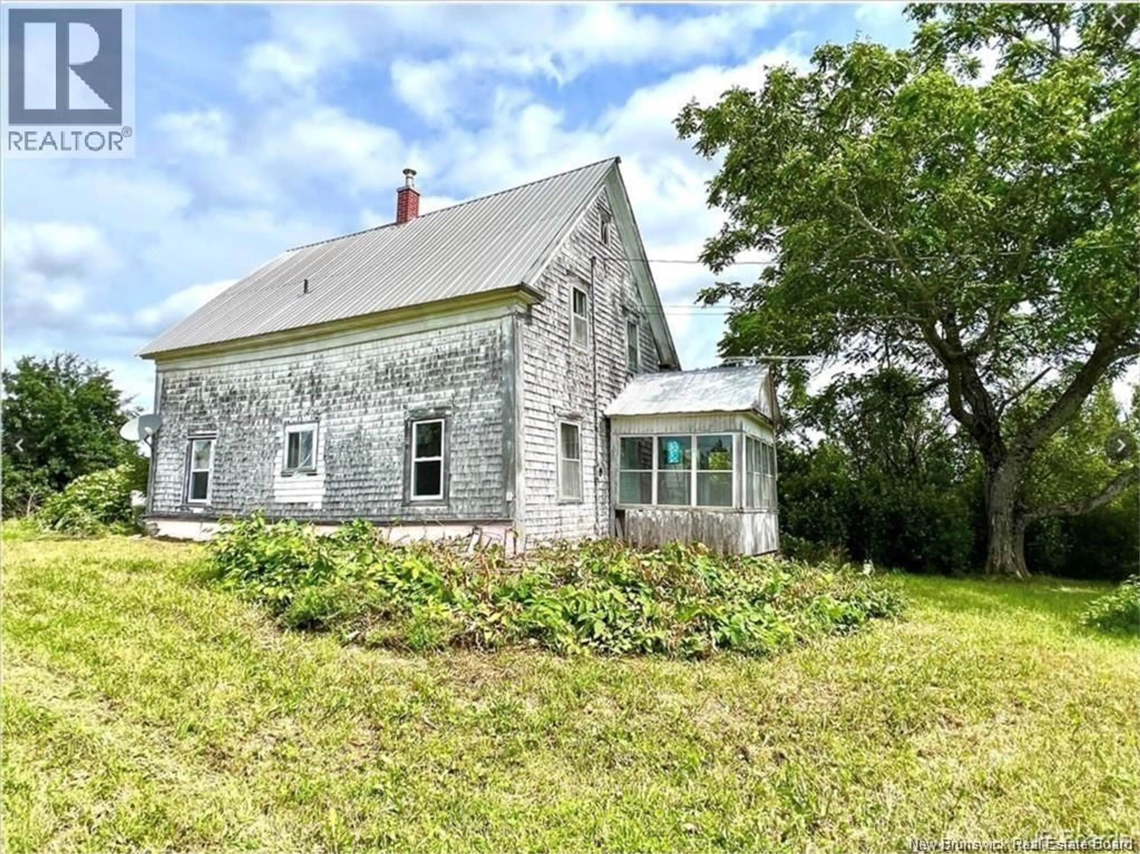 A pic from outside/outdoor area/front of a property/back of a property/a pic from drone, building for 1708 ROUTE 107, Williamsburg New Brunswick E6B2J6