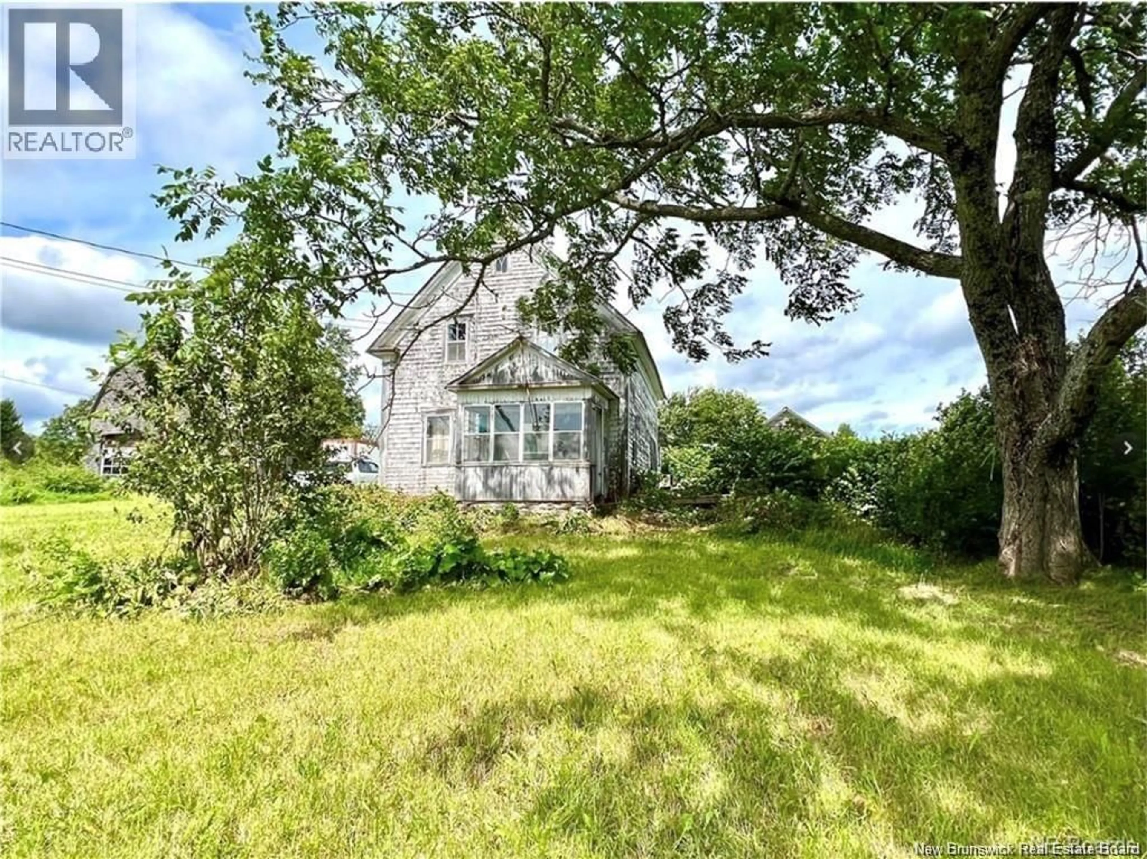 A pic from outside/outdoor area/front of a property/back of a property/a pic from drone, unknown for 1708 ROUTE 107, Williamsburg New Brunswick E6B2J6