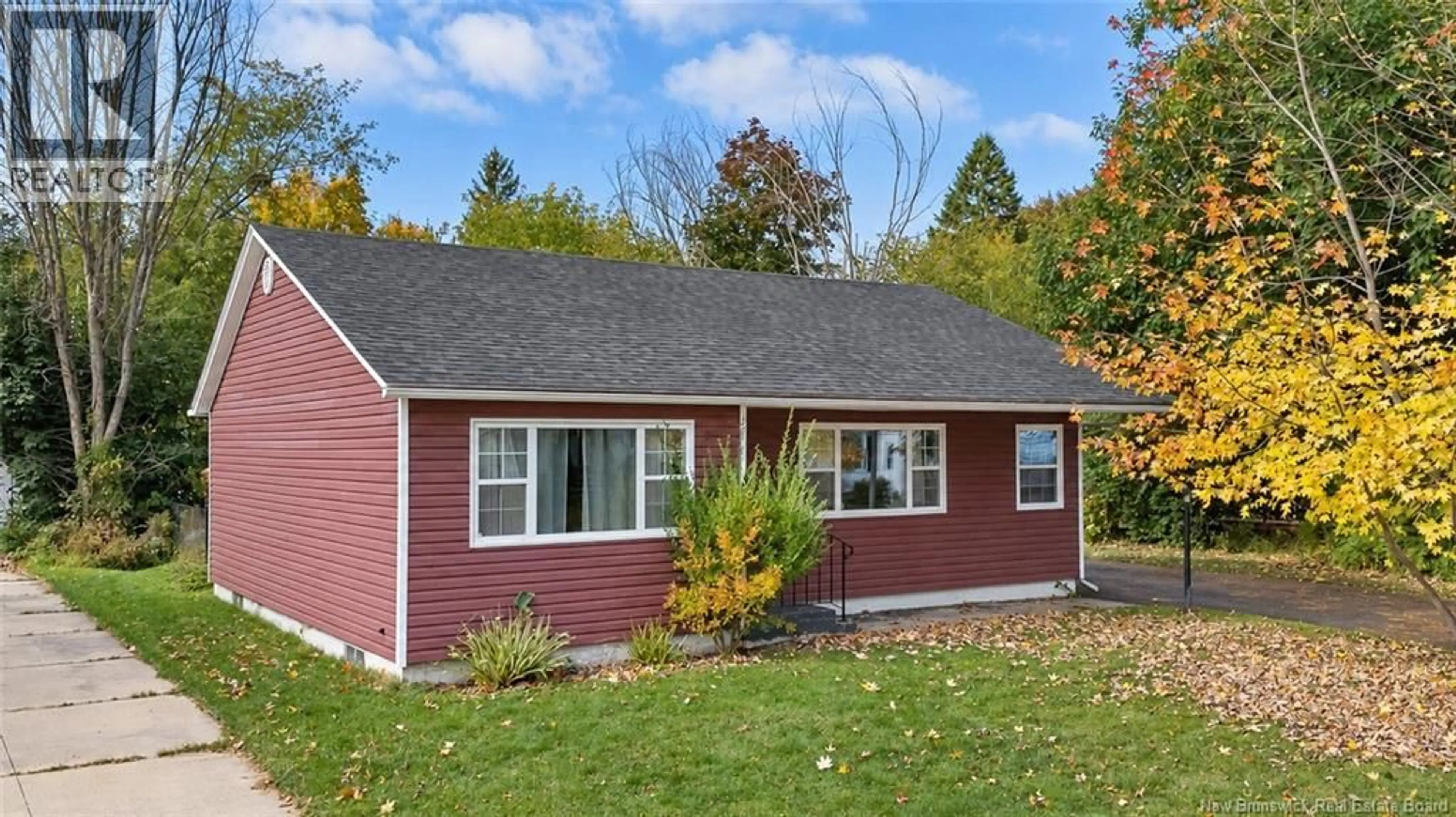 Home with vinyl exterior material, street for 660 PHILIP STREET, Fredericton New Brunswick E3A2Y4